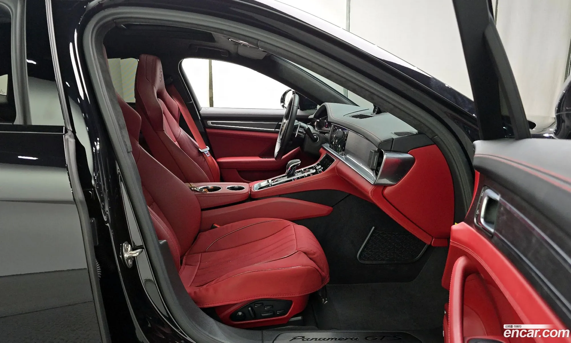 Porsche Panamera 2023 WP0AG2972PL135162 — 2