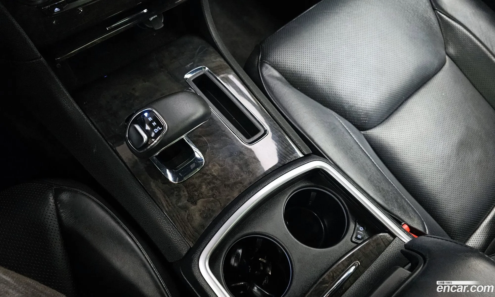 Chrysler 300C 2012 2C3CCACG8CH236158 — 3