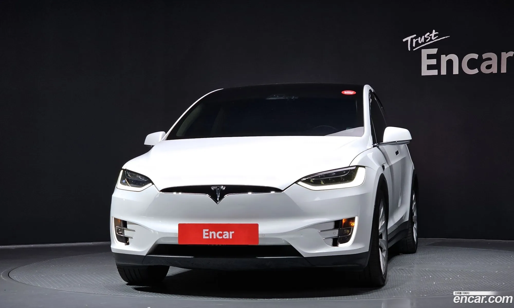 Tesla Model X 2018 5YJXCBE21JF129718 — 8