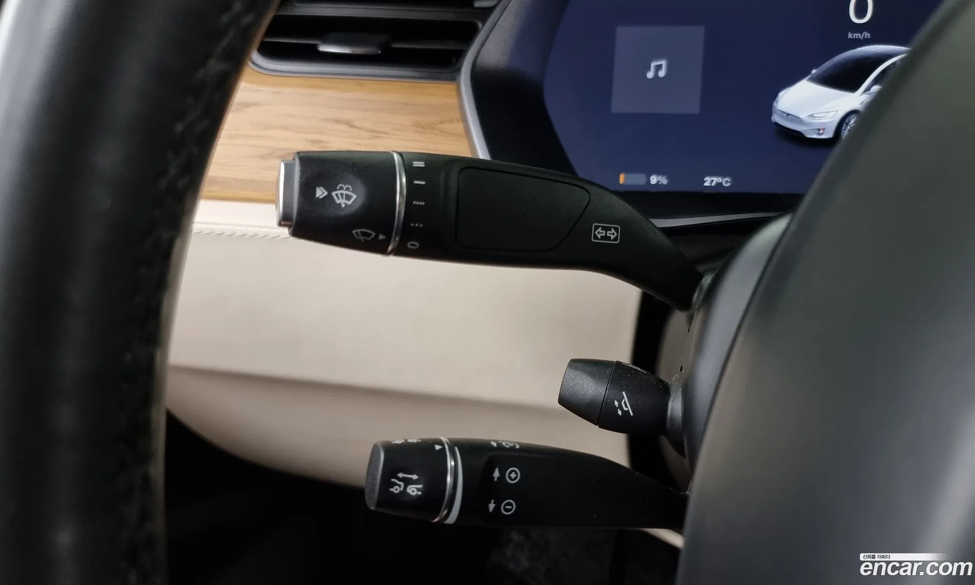 Tesla Model X 2018 5YJXCBE21JF129718 — 13