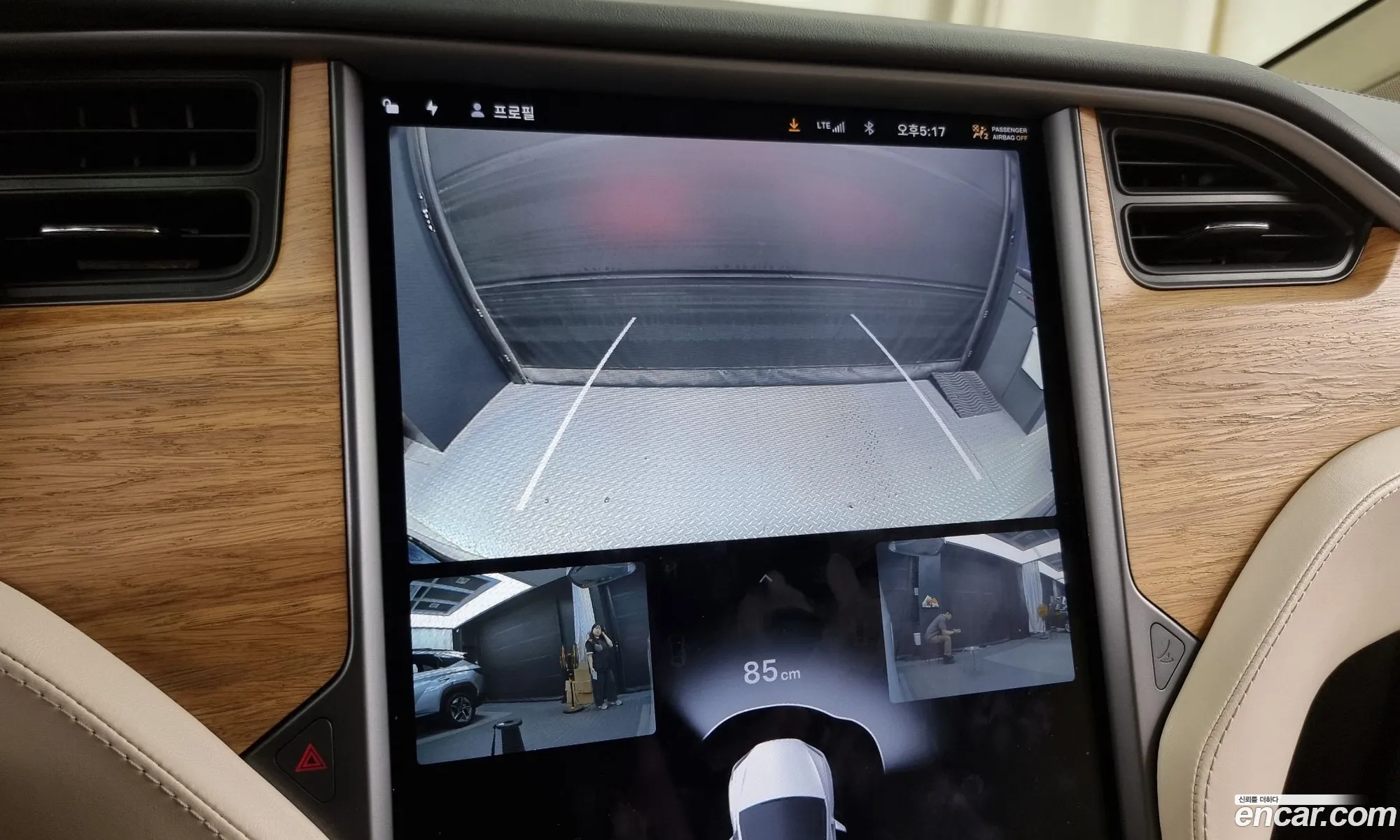 Tesla Model X 2018 5YJXCBE21JF129718 — 11