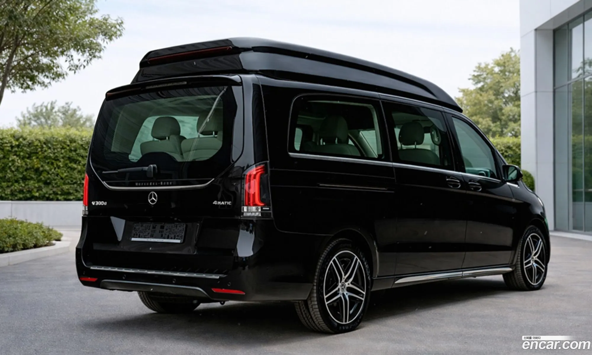 Mercedes-Benz V-Class 2025 — 15