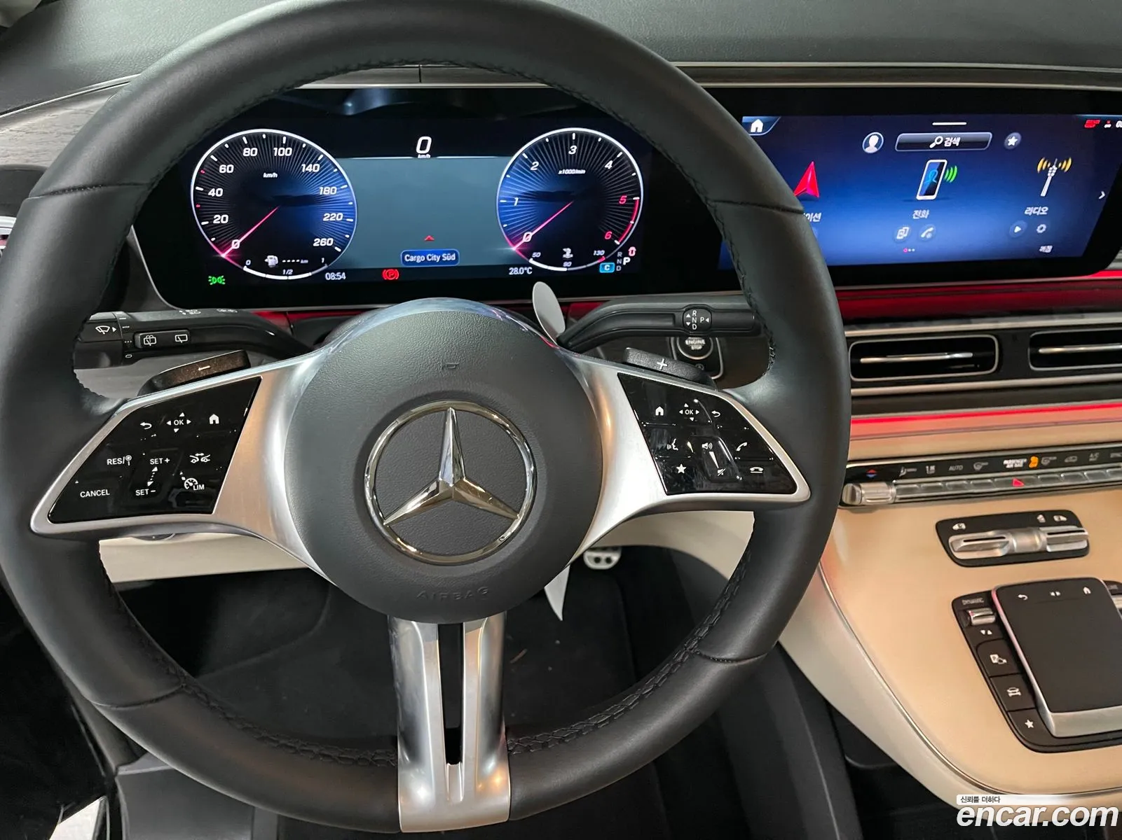 Mercedes-Benz V-Class 2025 — 6