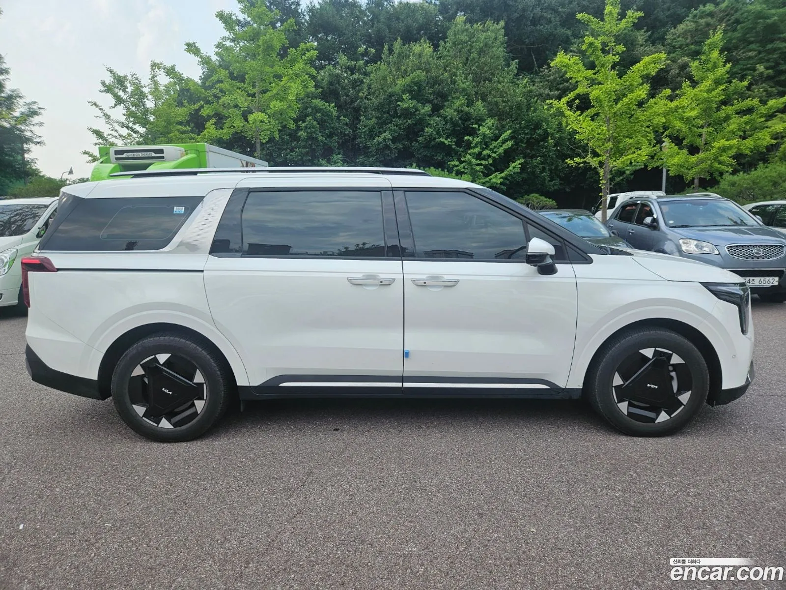 Kia Carnival 2024 — 2