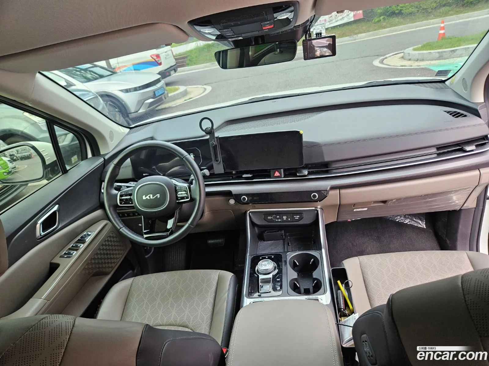 Kia Carnival 2024 — 4
