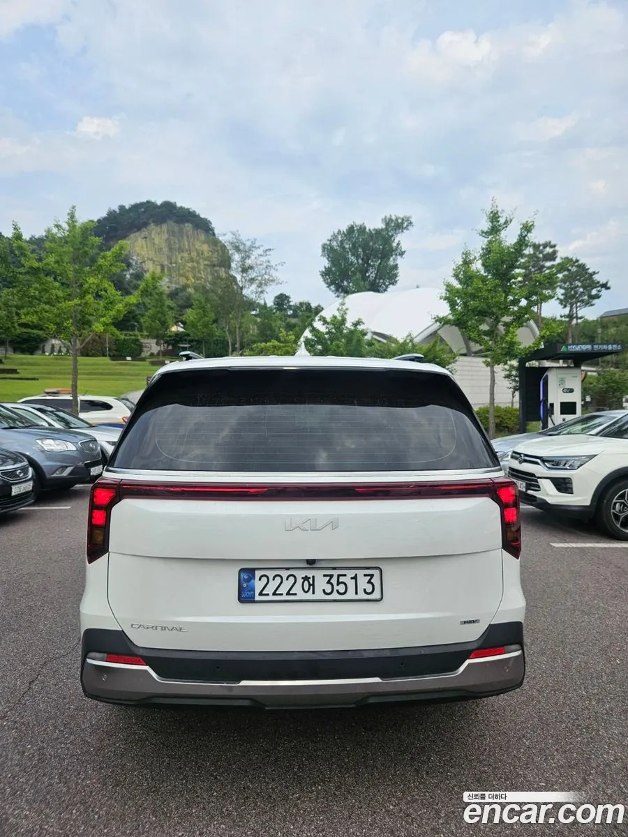 Kia Carnival 2024 — 11