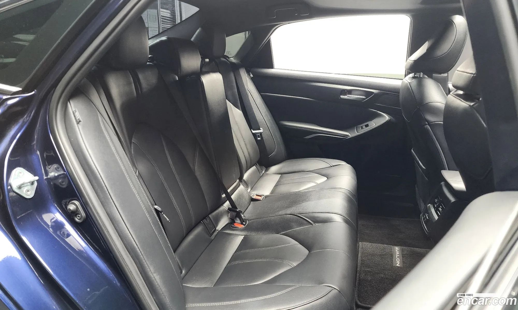 Toyota Avalon 2021 — 3