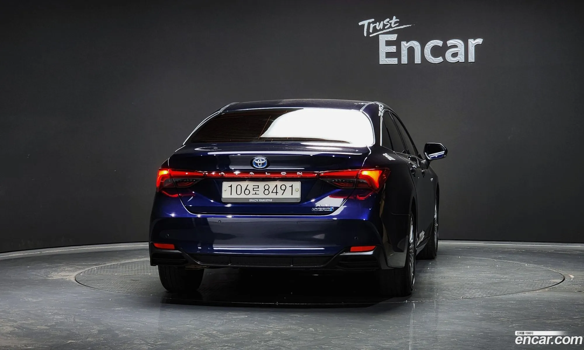 Toyota Avalon 2021 — 17