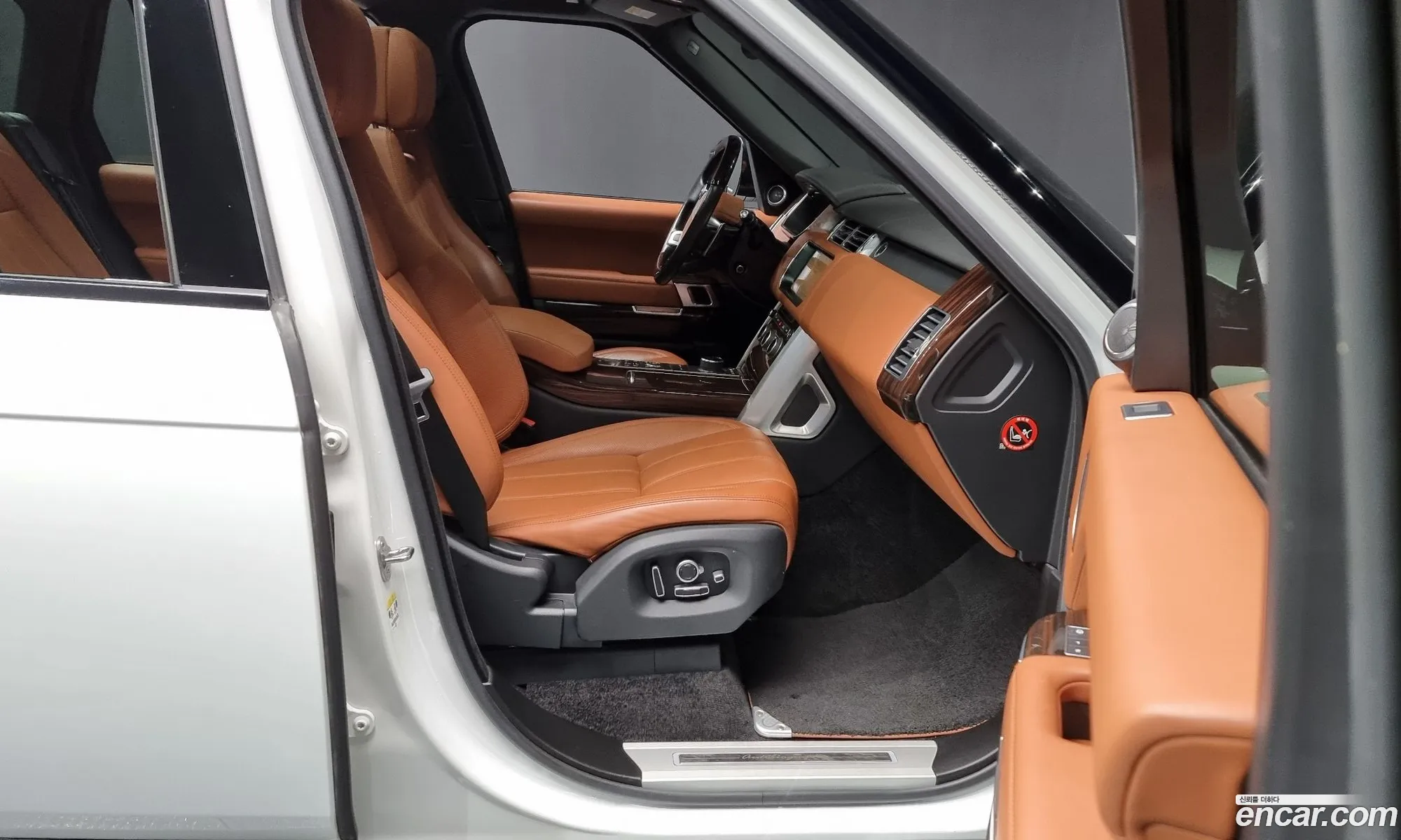 Land Rover Range Rover 2017 — 19