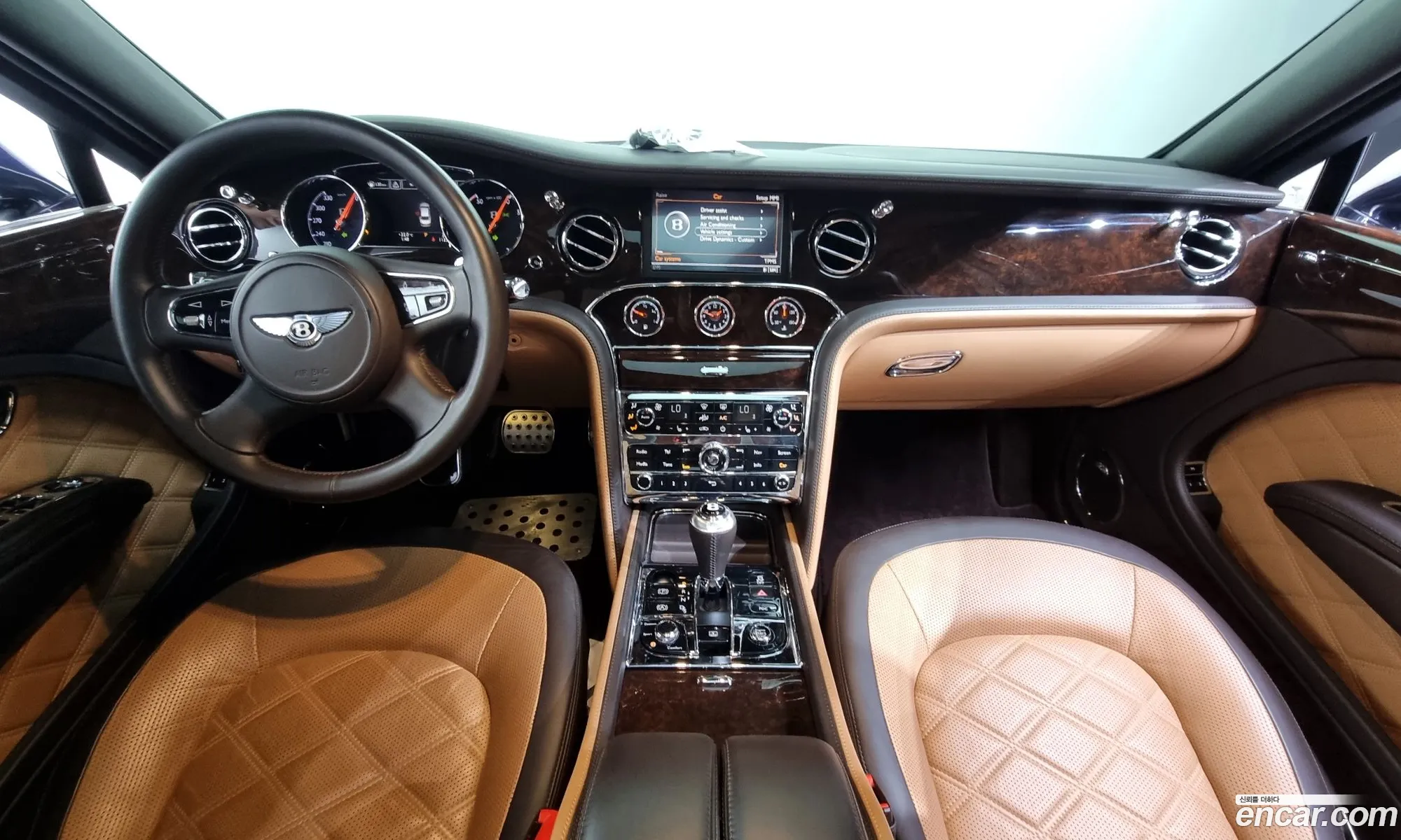 Bentley Mulsanne 2016 SCBBE63Y4GC002439 — 18