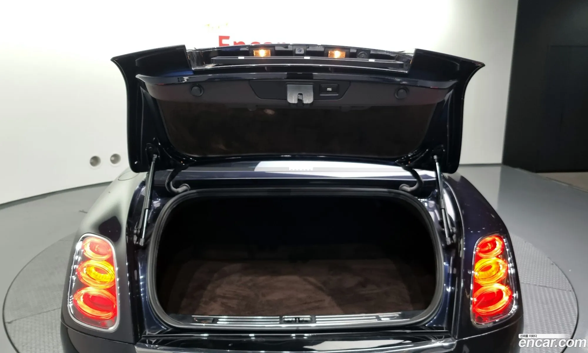 Bentley Mulsanne 2016 SCBBE63Y4GC002439 — 19