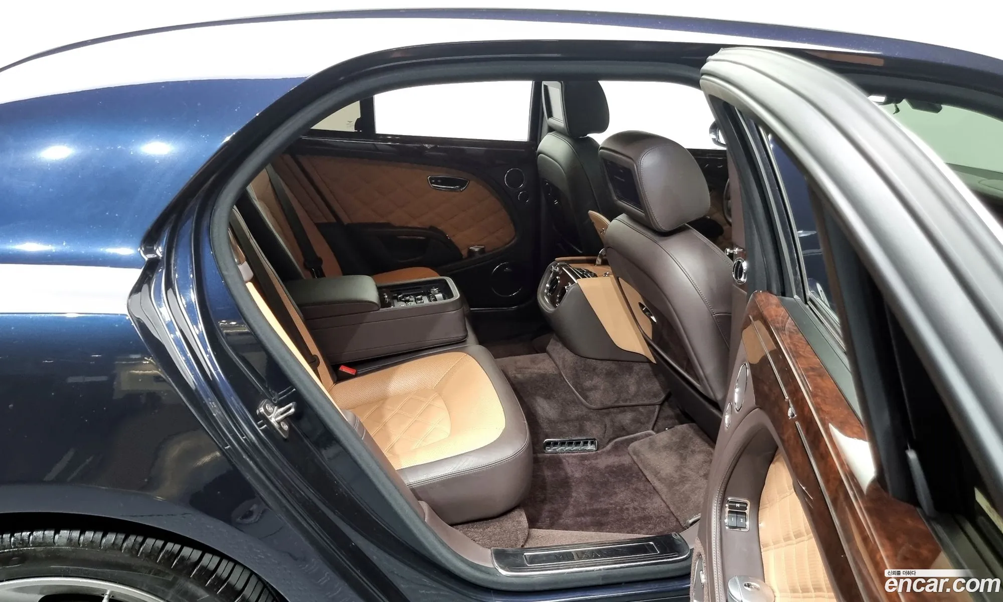 Bentley Mulsanne 2016 SCBBE63Y4GC002439 — 8