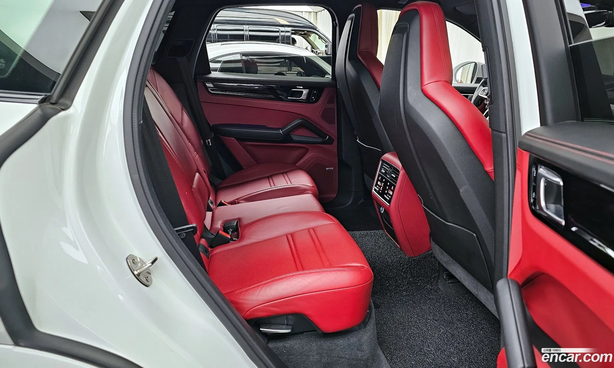 Porsche Cayenne 2021 — 13