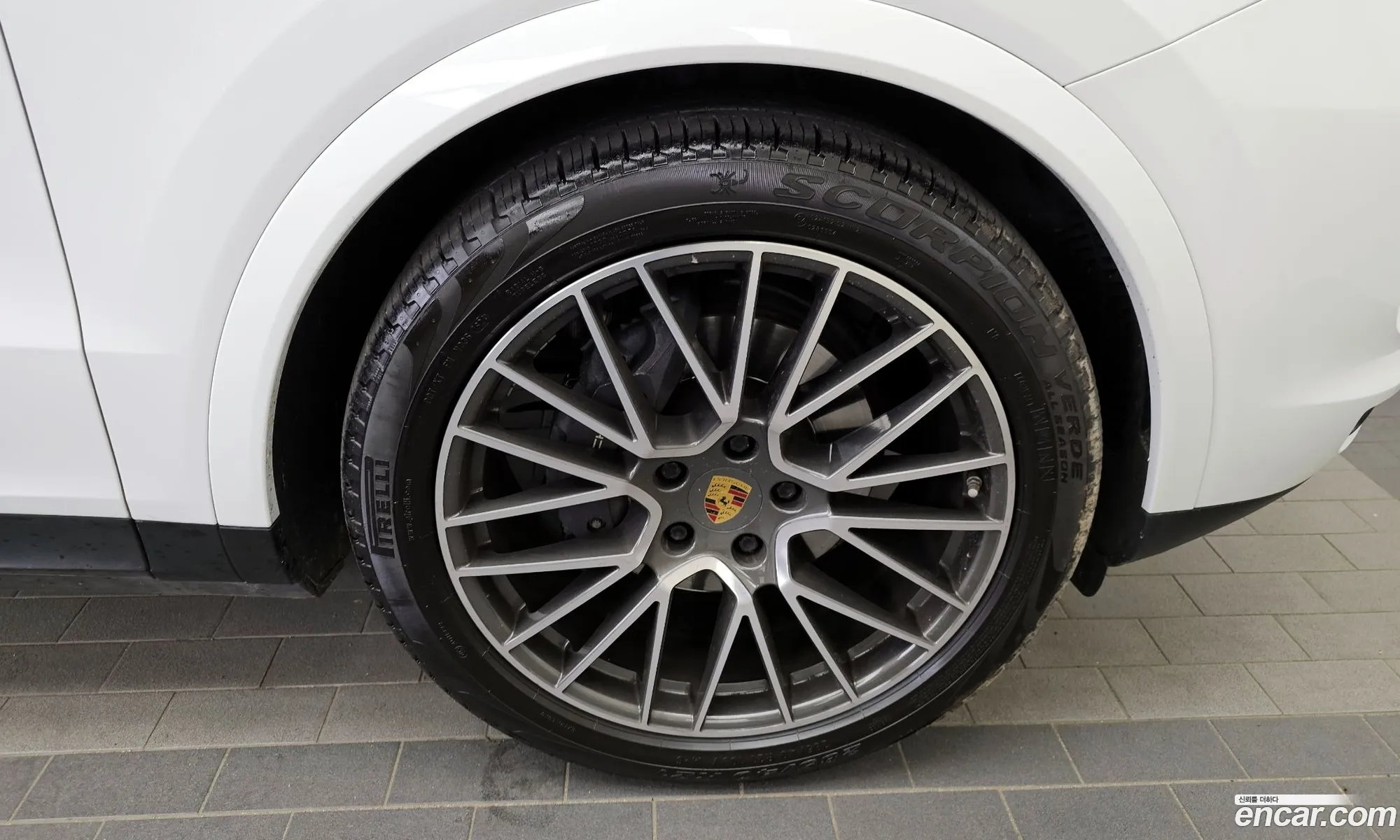 Porsche Cayenne 2021 — 14