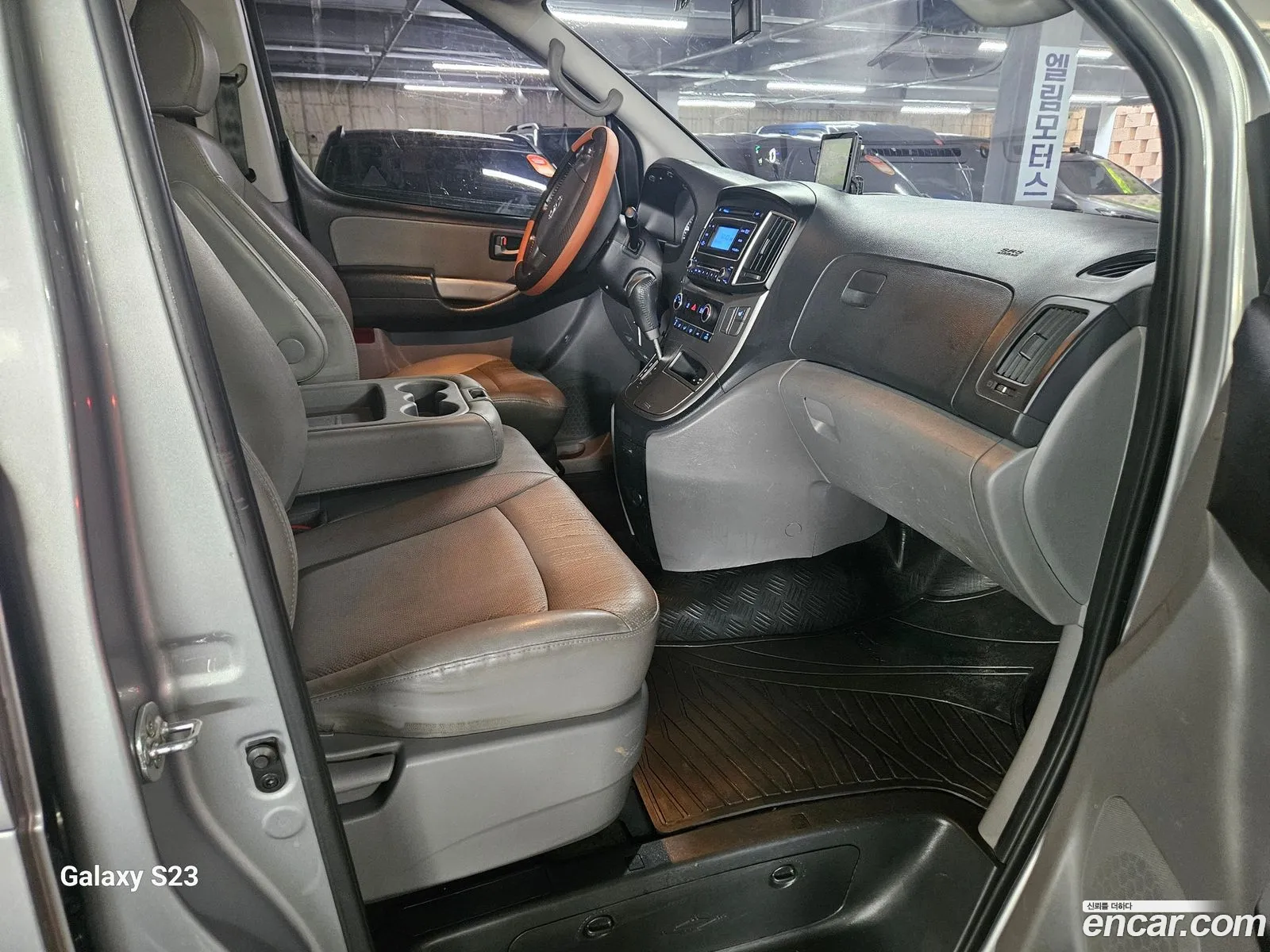 Hyundai Grand Starex 2018 — 2