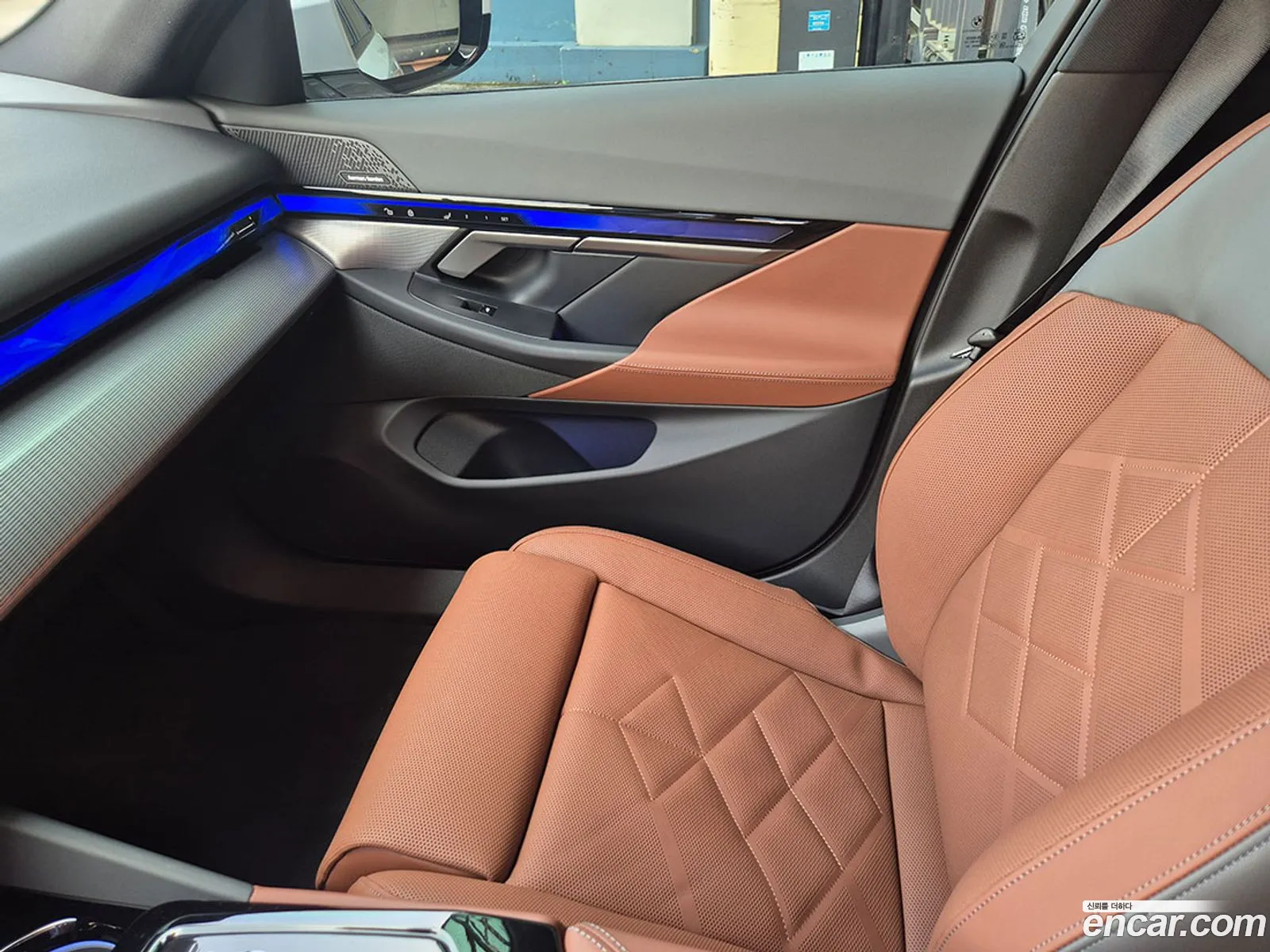 BMW 5 Series 2025 — 12