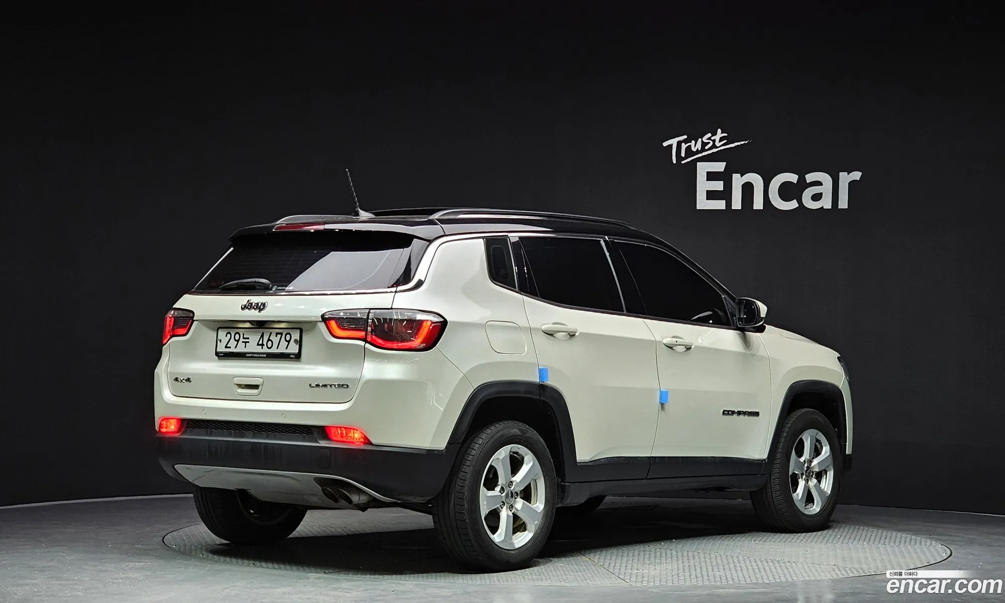 Jeep Compass 2019 3C4NJDCB2KT598234 — 17