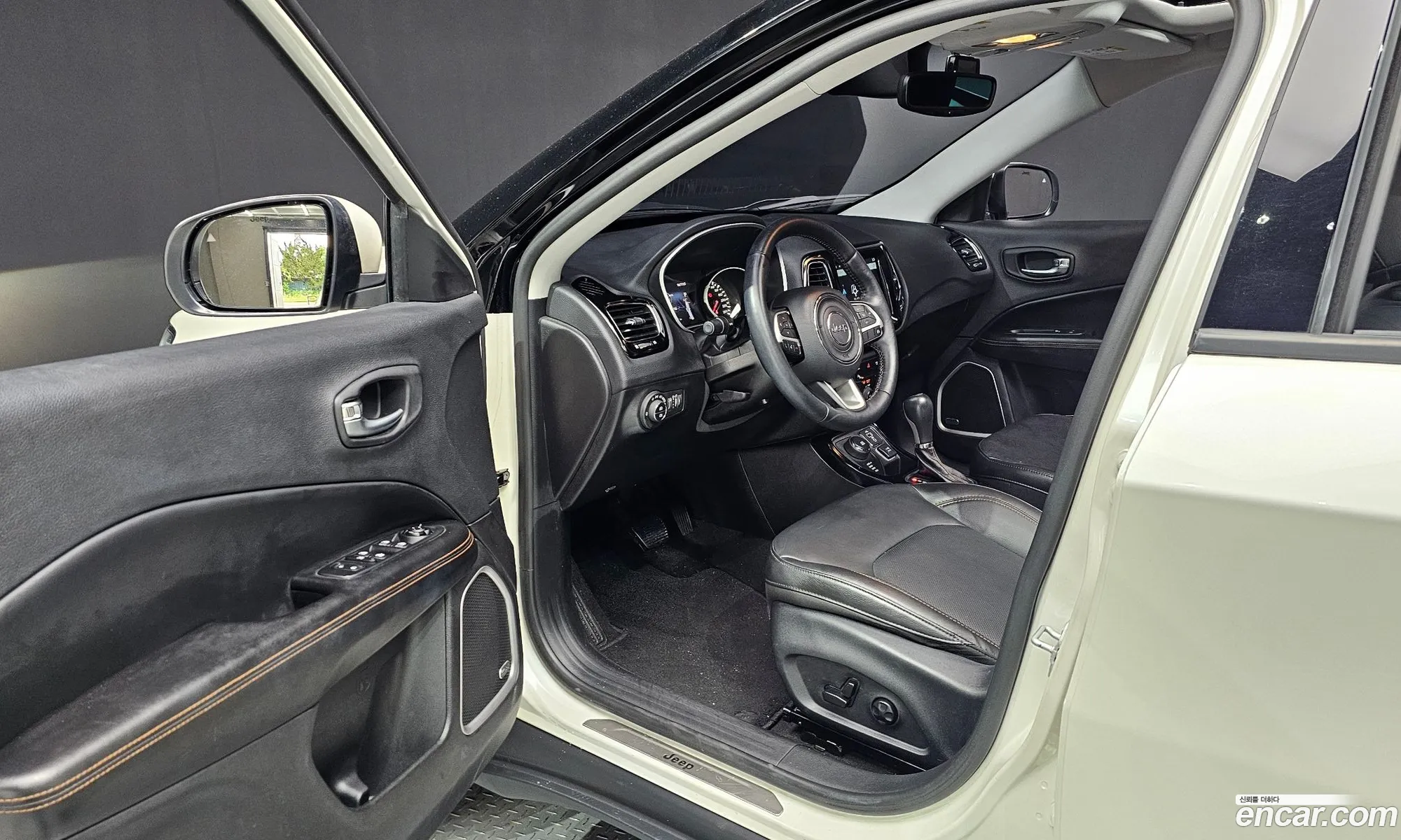Jeep Compass 2019 3C4NJDCB2KT598234 — 7
