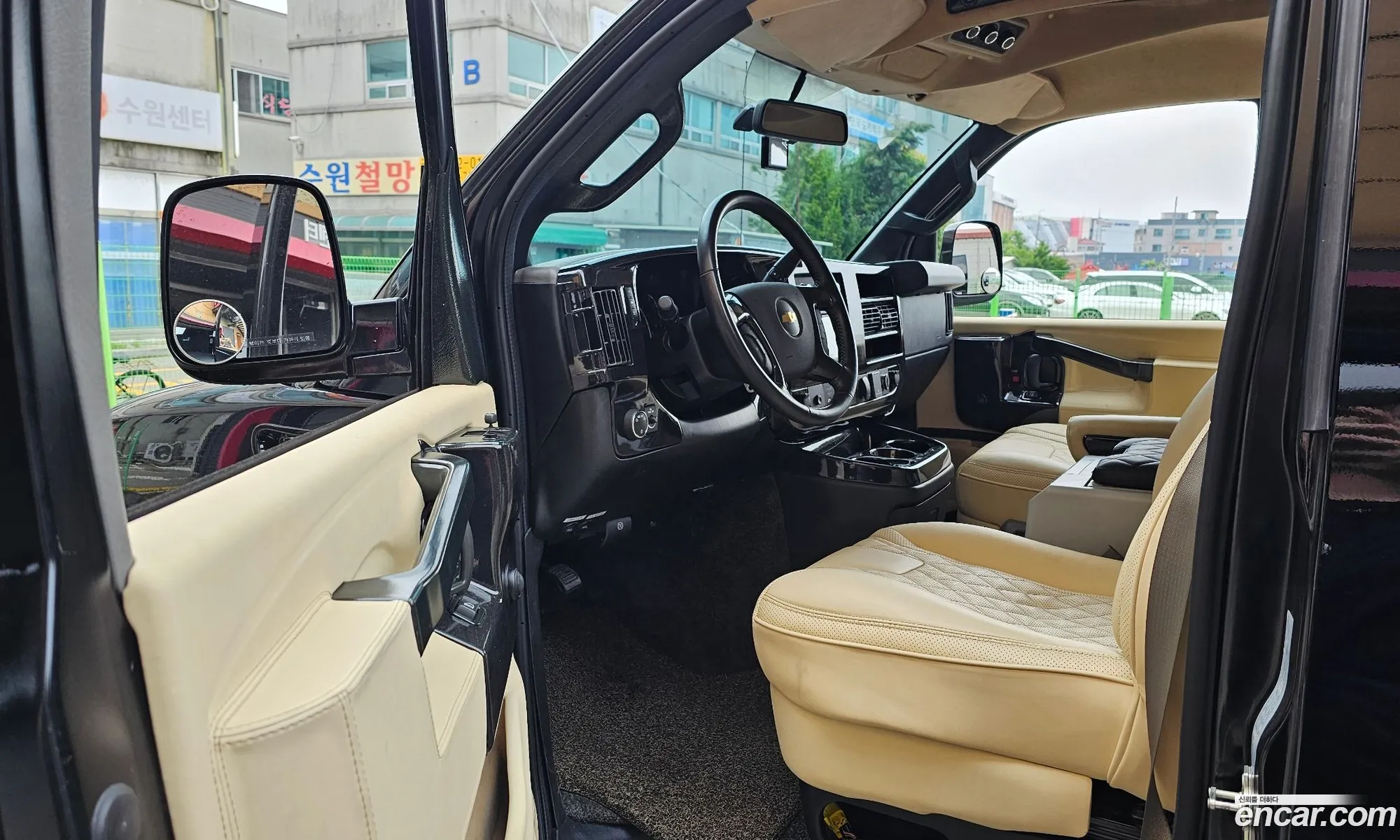 Chevrolet Express Van 2017 1GCWGBFG000000000 — 9