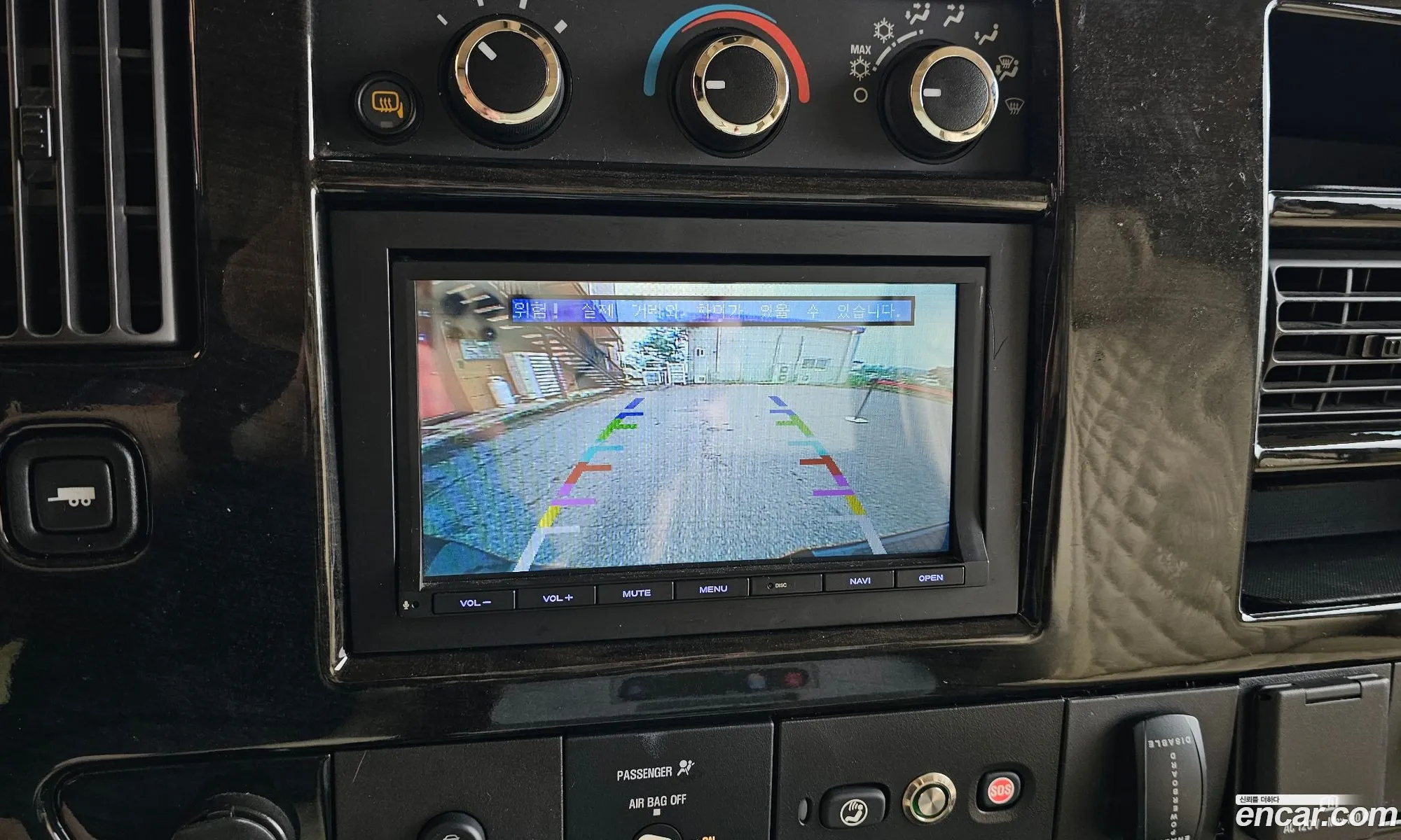 Chevrolet Express Van 2017 1GCWGBFG000000000 — 6