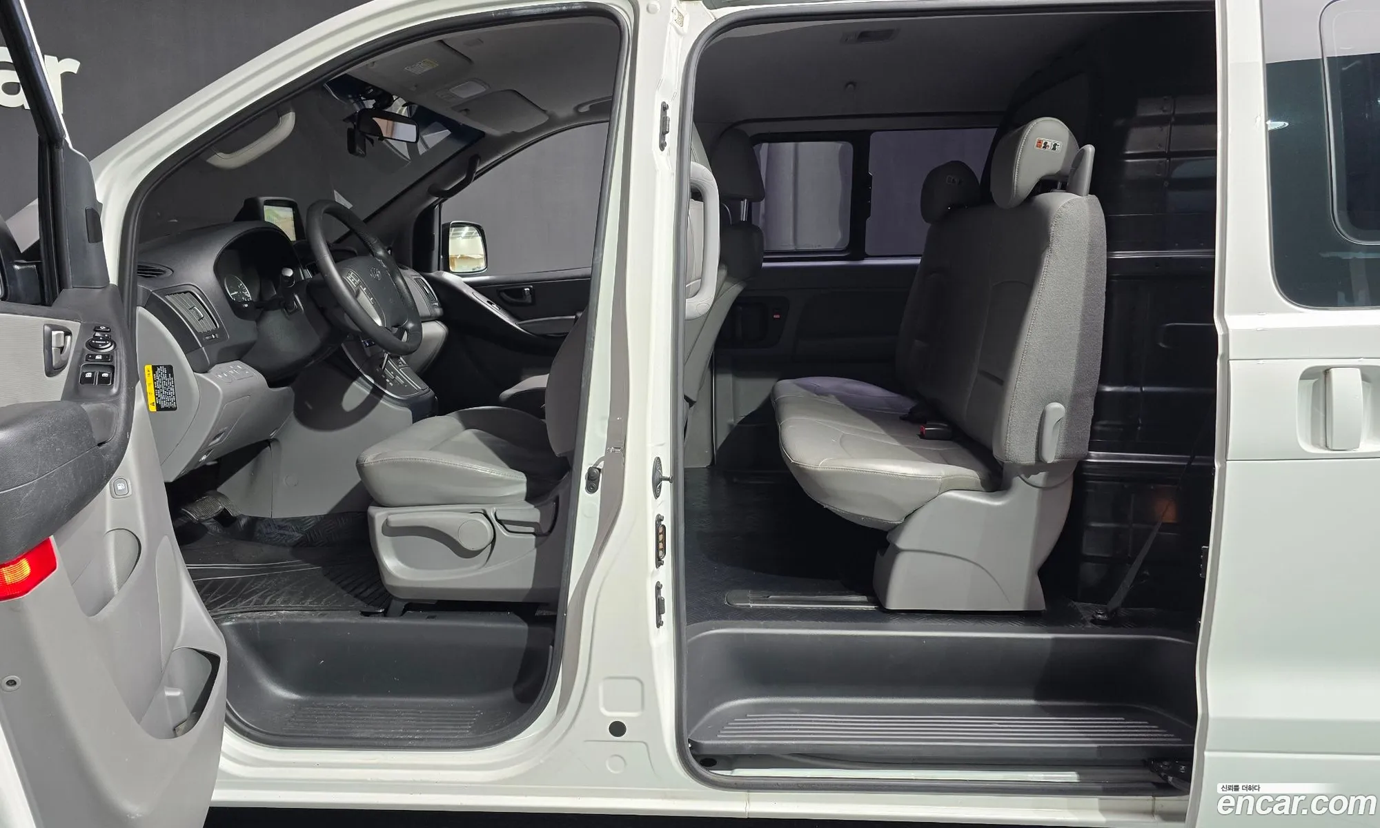 Hyundai Grand Starex 2018 — 20