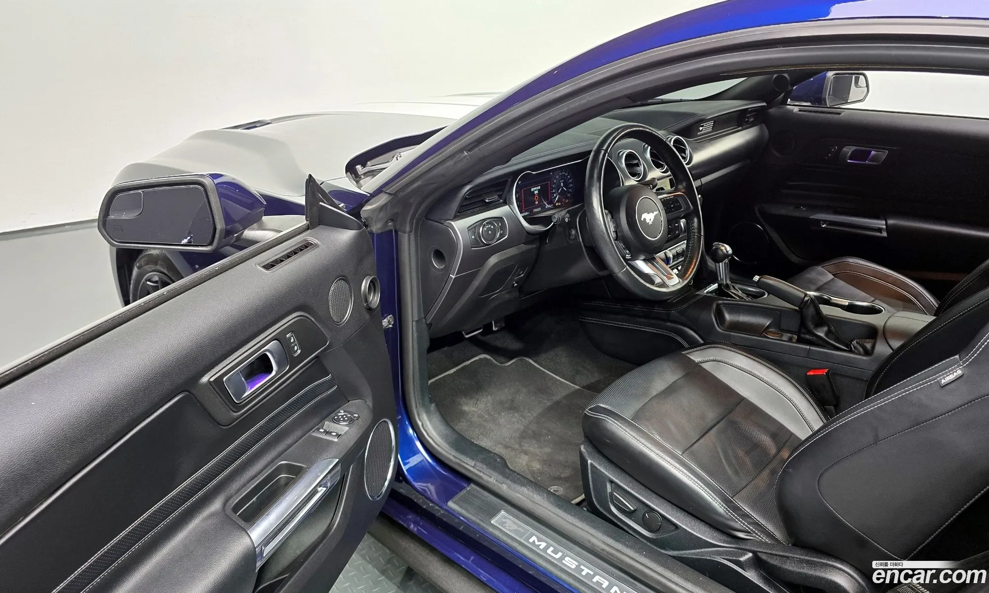 Ford Mustang 2020 — 12