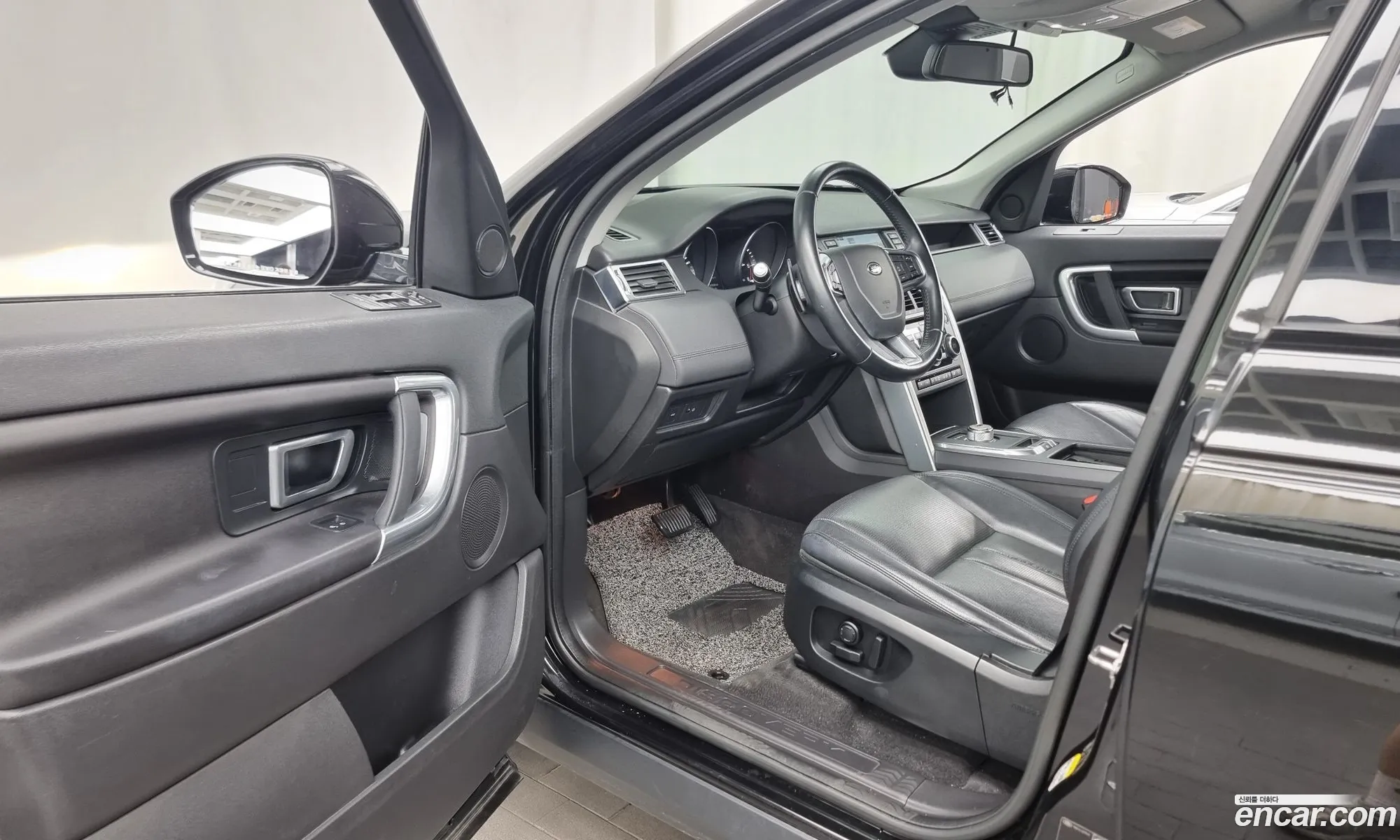 Land Rover Discovery Sport 2016 — 13