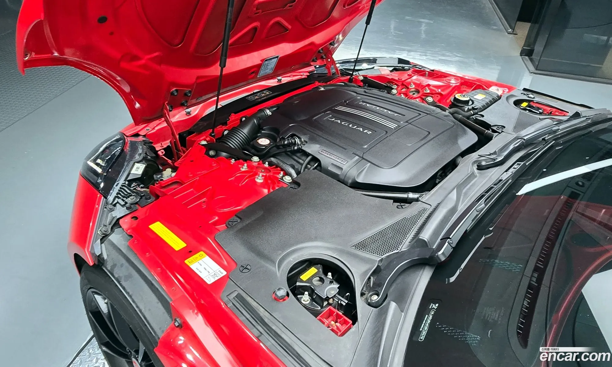 Jaguar F-Type 2015 SAJAB6064G8K20678 — 2