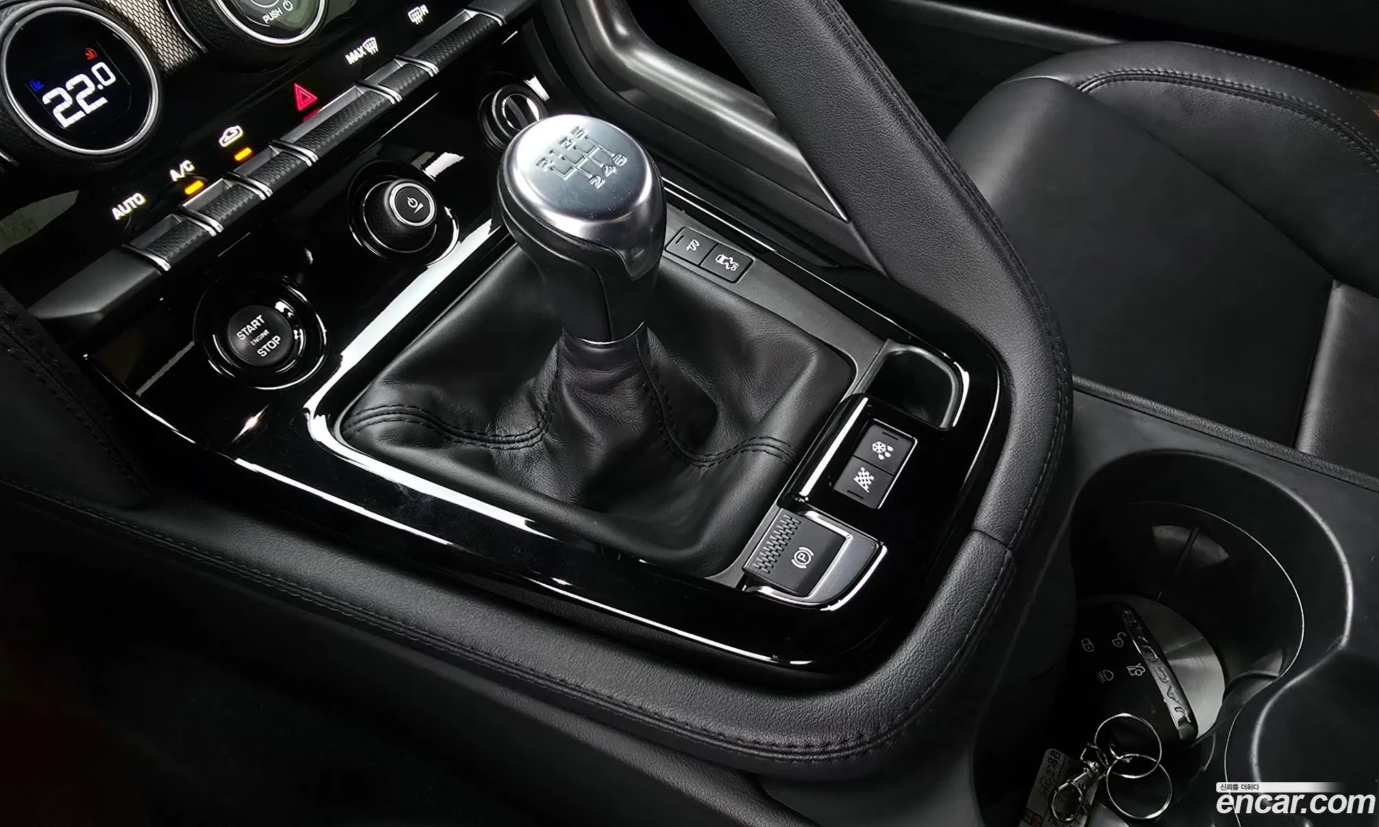 Jaguar F-Type 2015 SAJAB6064G8K20678 — 5