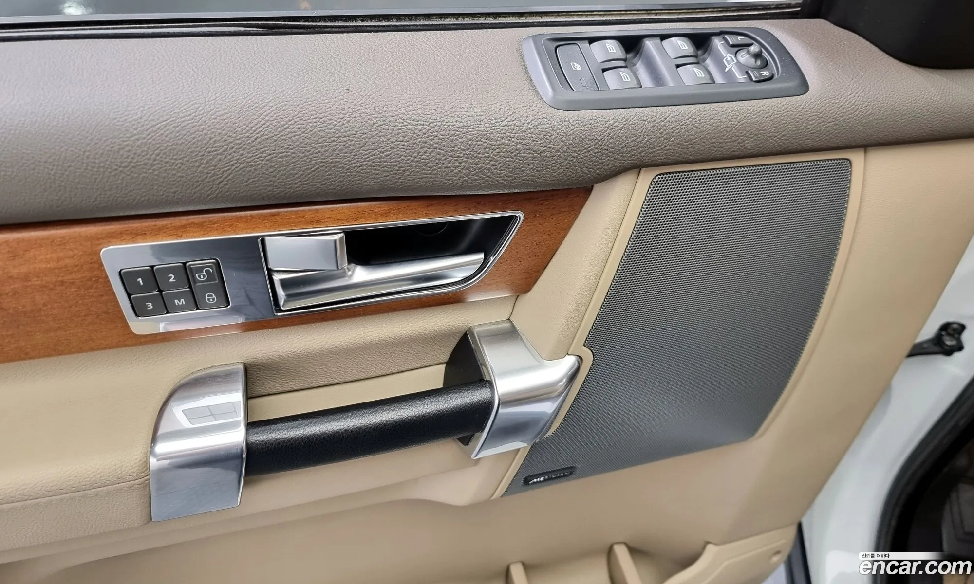 Land Rover Discovery 4 2016 — 13