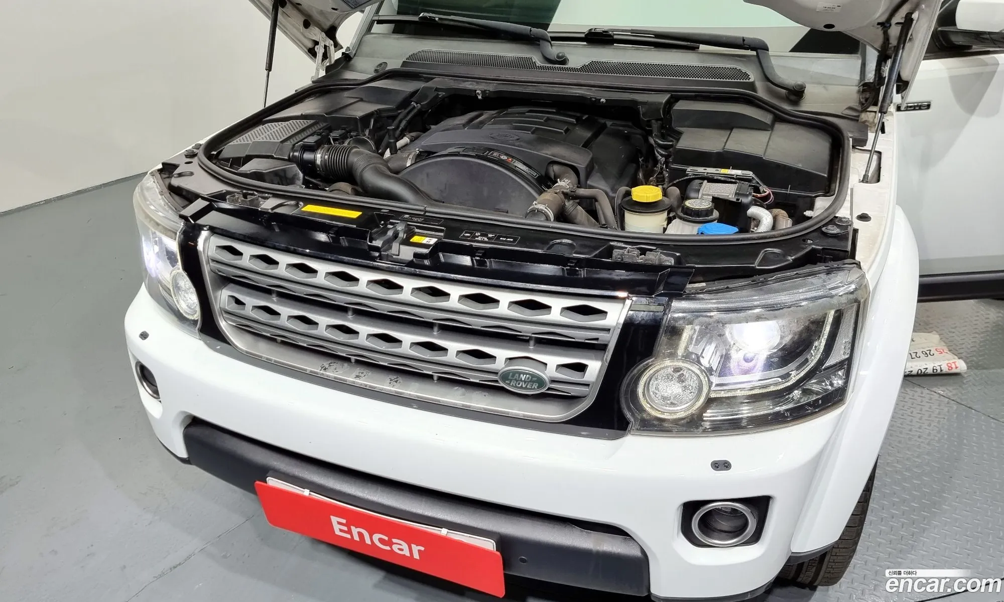Land Rover Discovery 4 2016 — 2