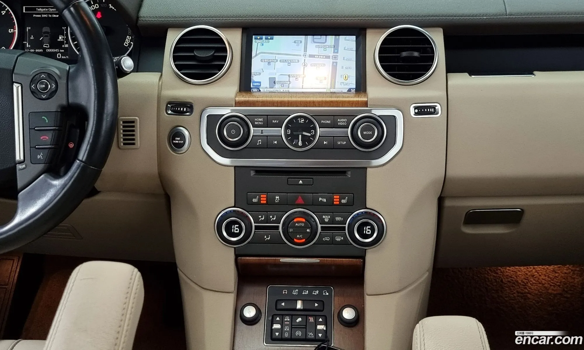 Land Rover Discovery 4 2016 — 17