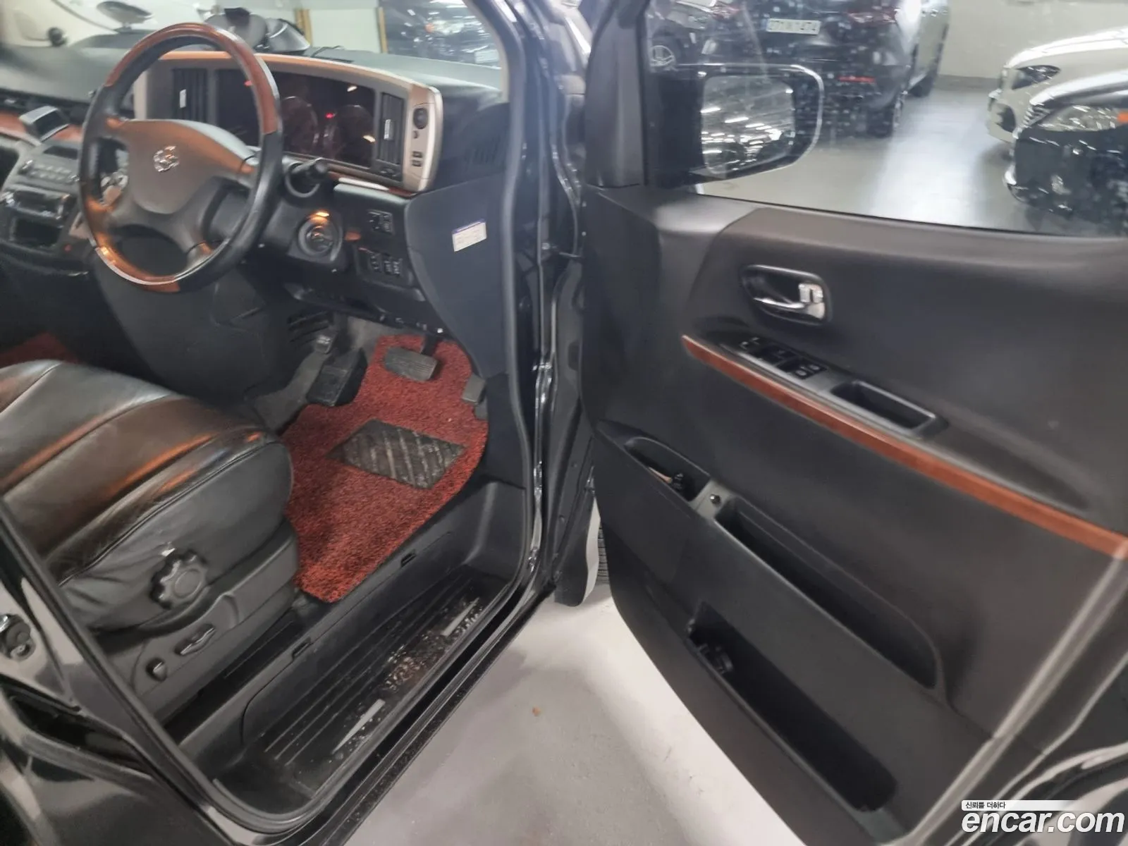 Nissan Elgrand 2007 — 11