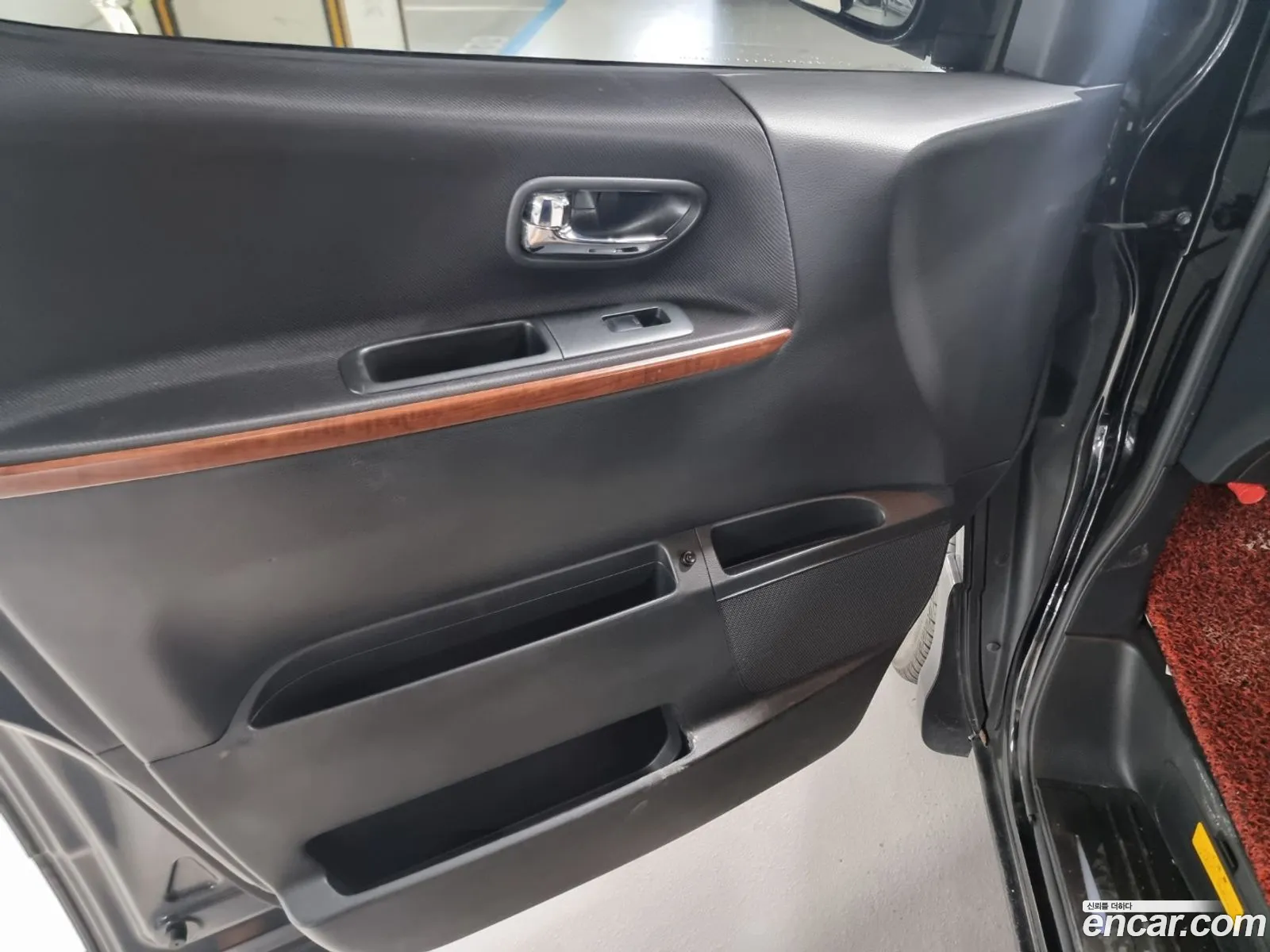 Nissan Elgrand 2007 — 15