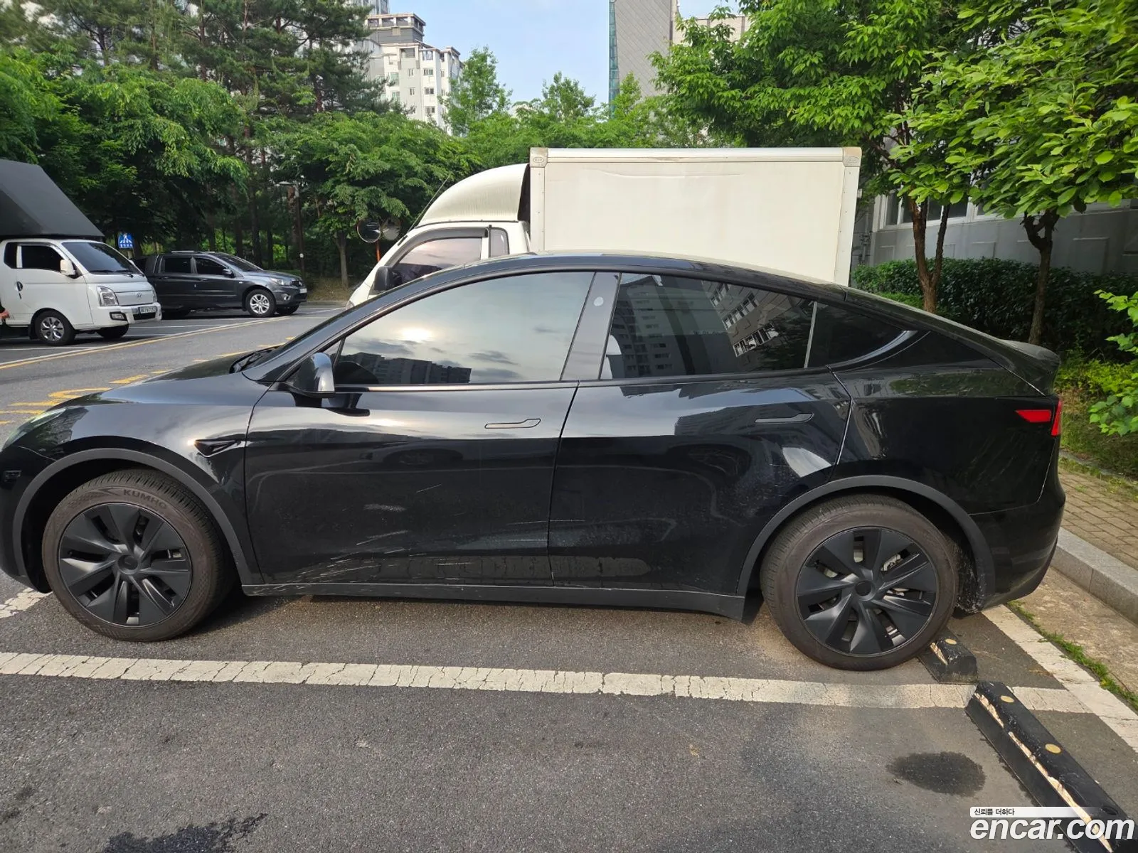 Tesla Model Y 2024 — 5