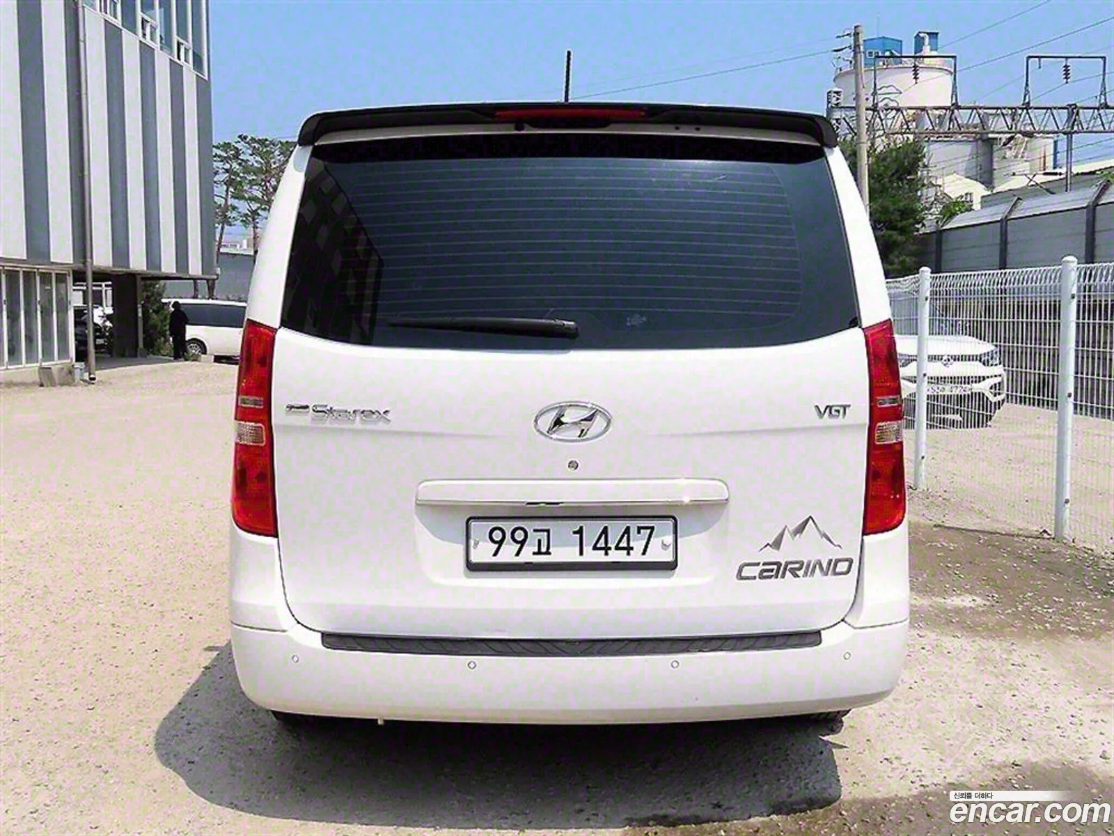 Hyundai Grand Starex 2018 — 17