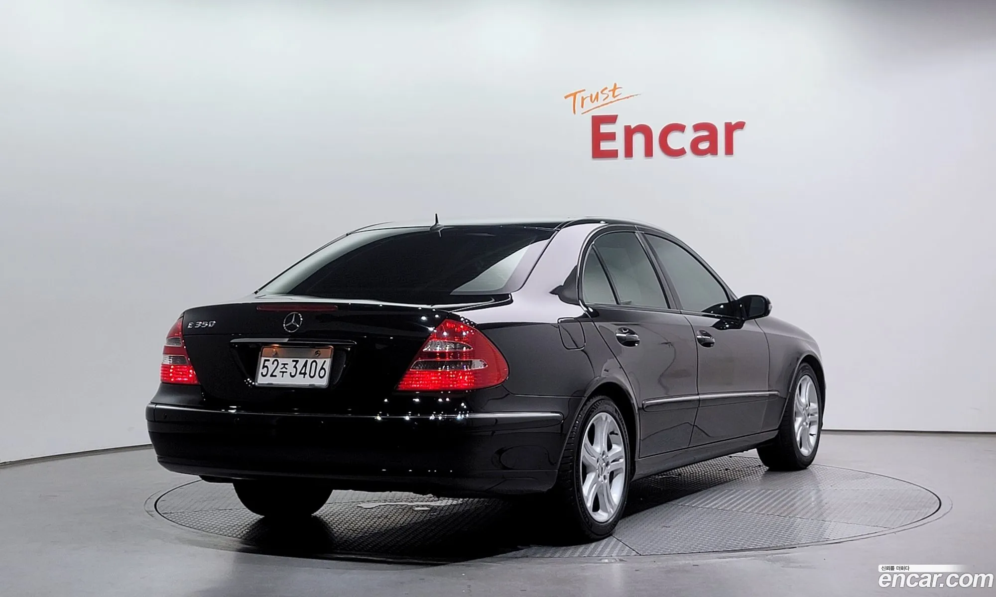 Mercedes-Benz E-Class W211 2006 WDBUF56J — 17