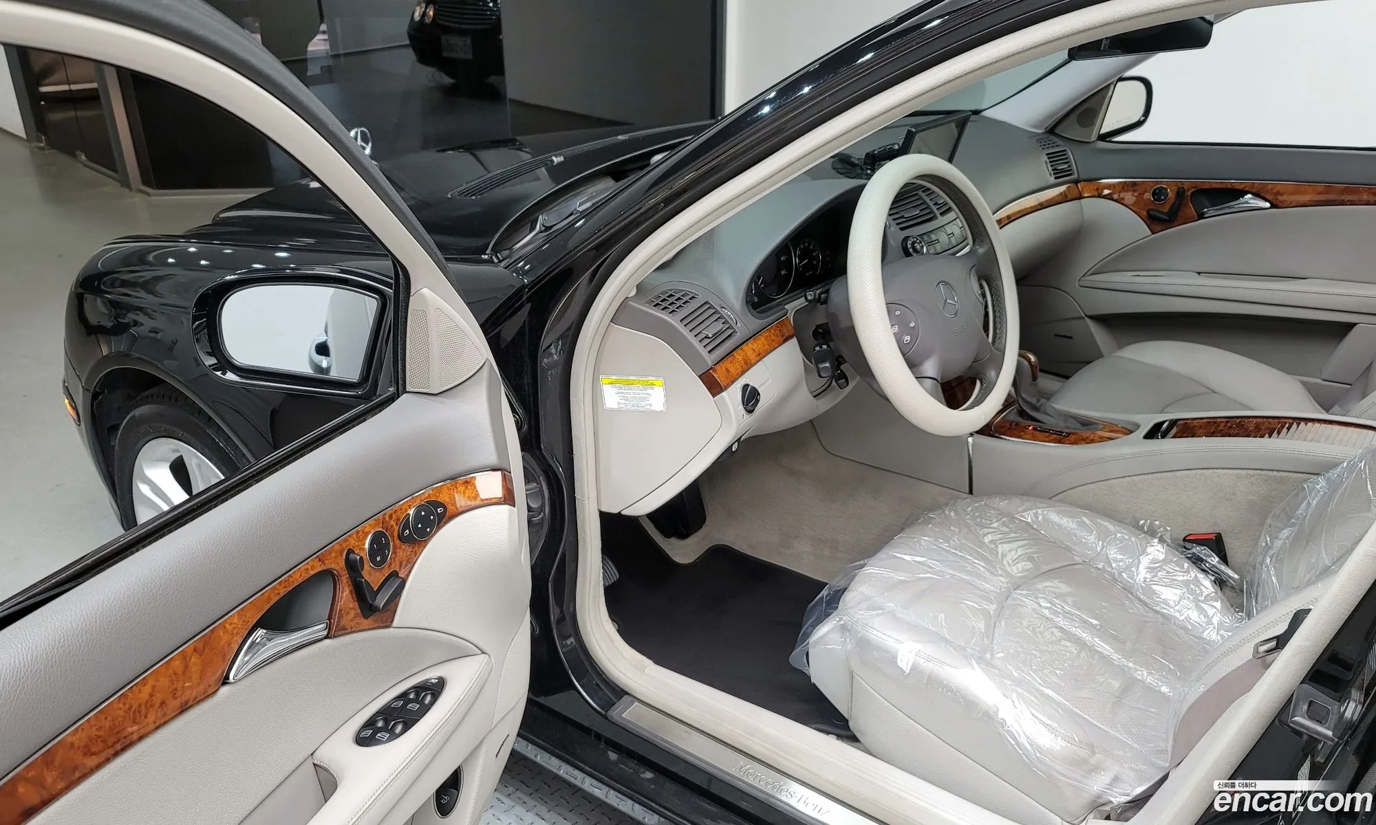 Mercedes-Benz E-Class W211 2006 WDBUF56J — 16