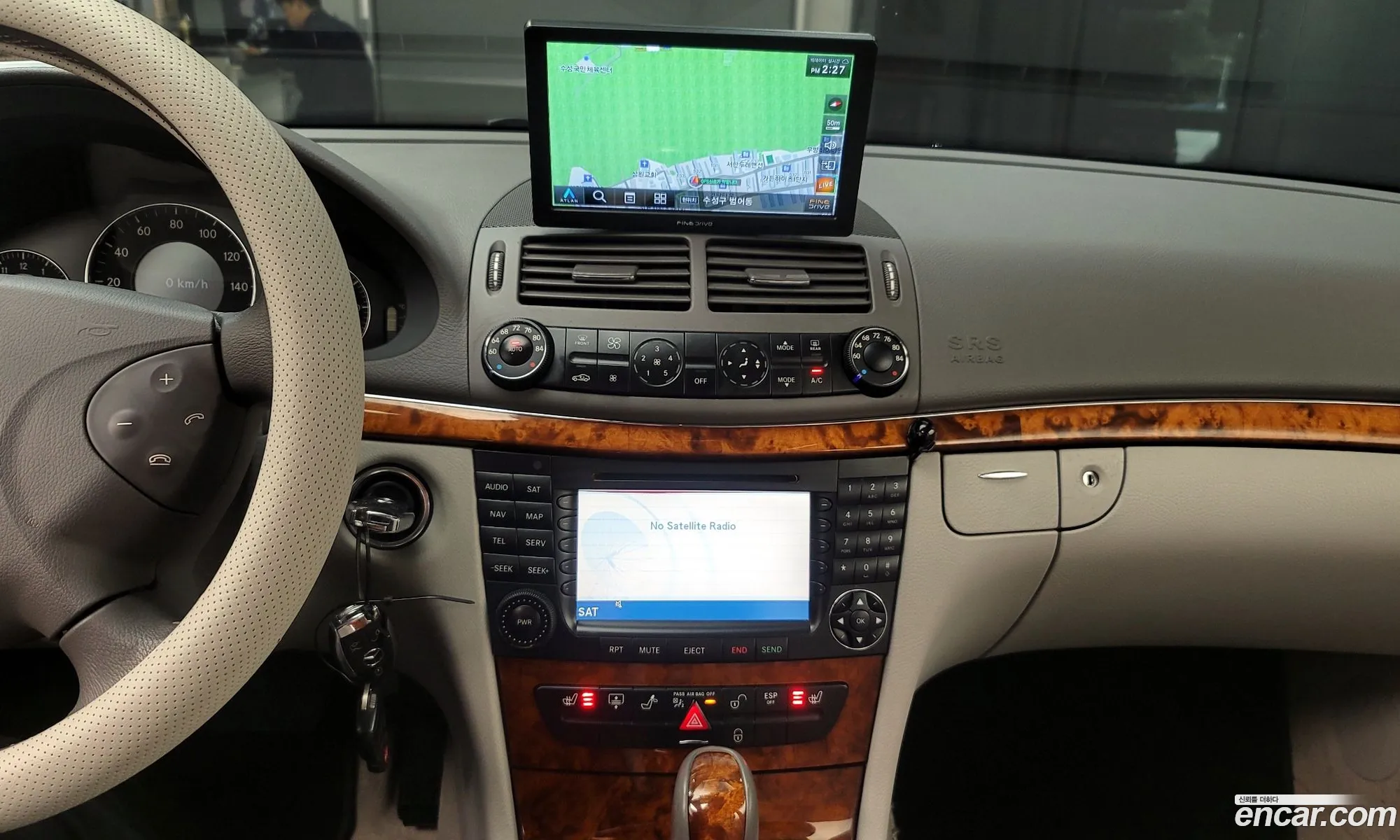 Mercedes-Benz E-Class W211 2006 WDBUF56J — 10