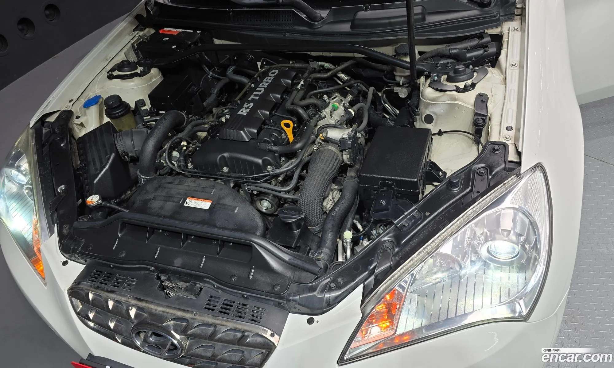 Hyundai Genesis Coupe 2010 — 16