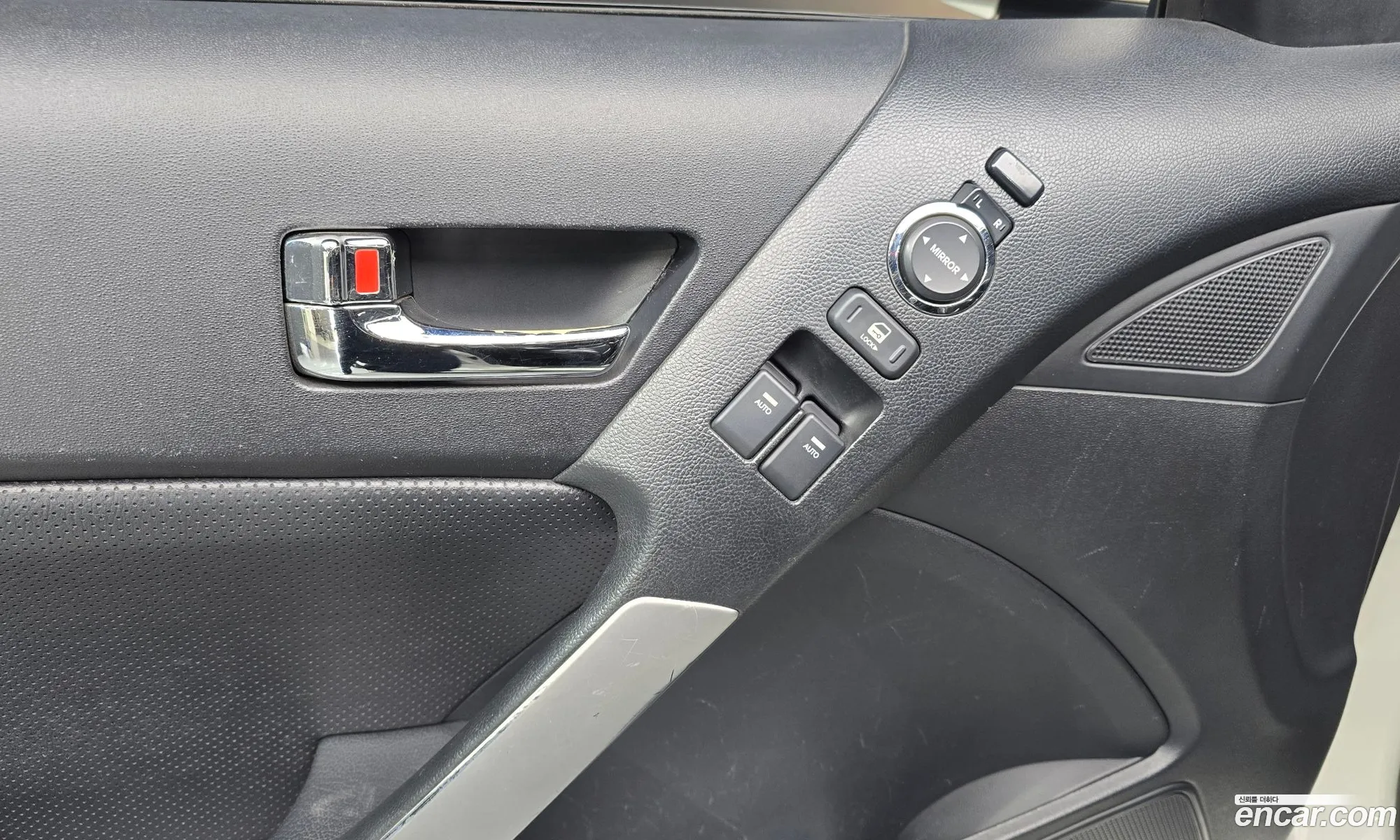 Hyundai Genesis Coupe 2010 — 12