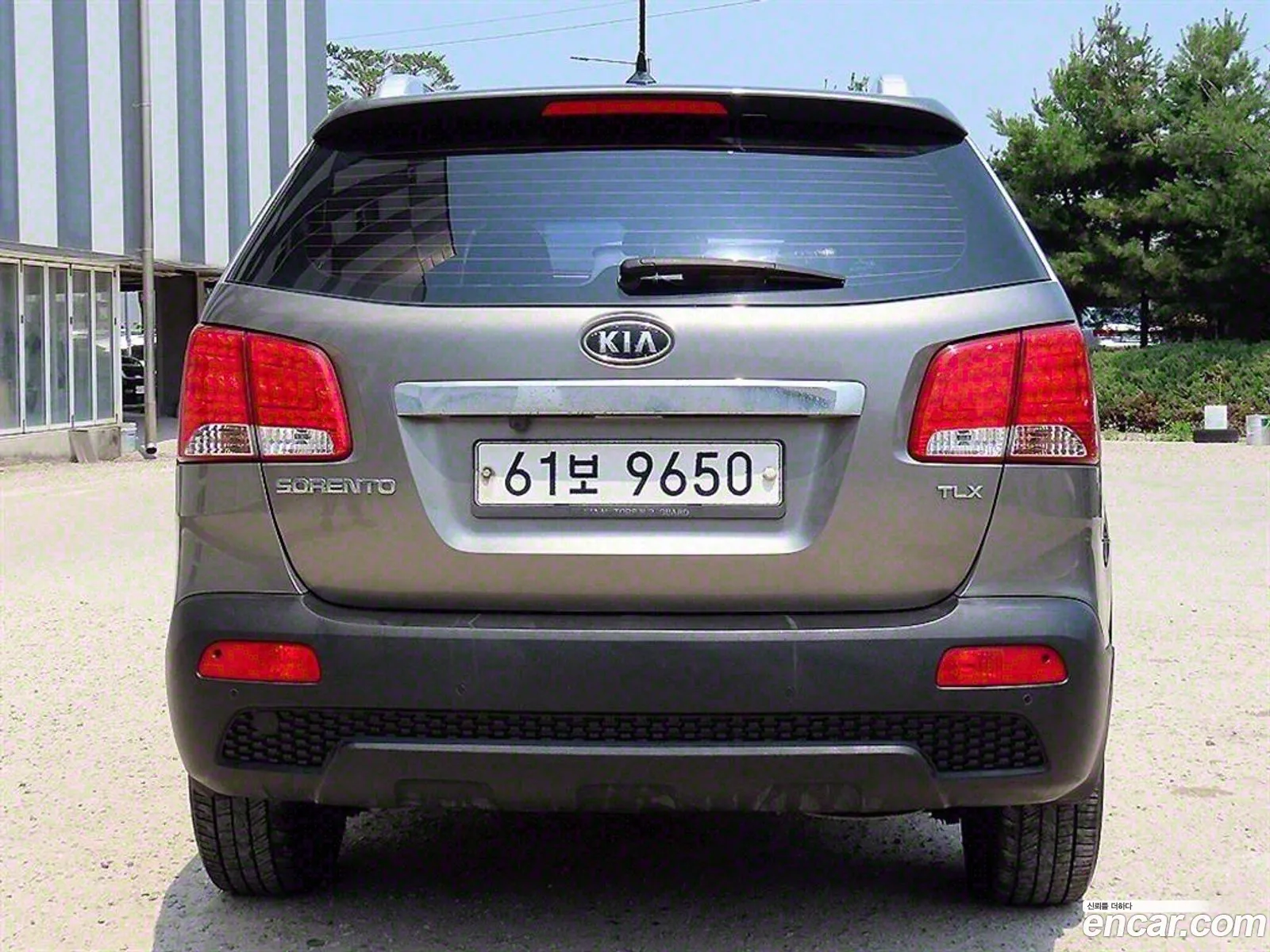Kia Sorento R 2011 — 3