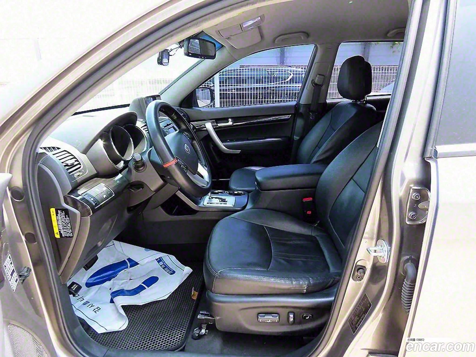 Kia Sorento R 2011 — 16
