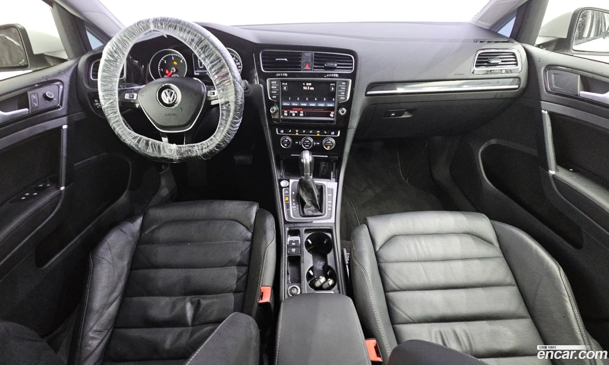 Volkswagen Golf 7th Gen 2014 — 4