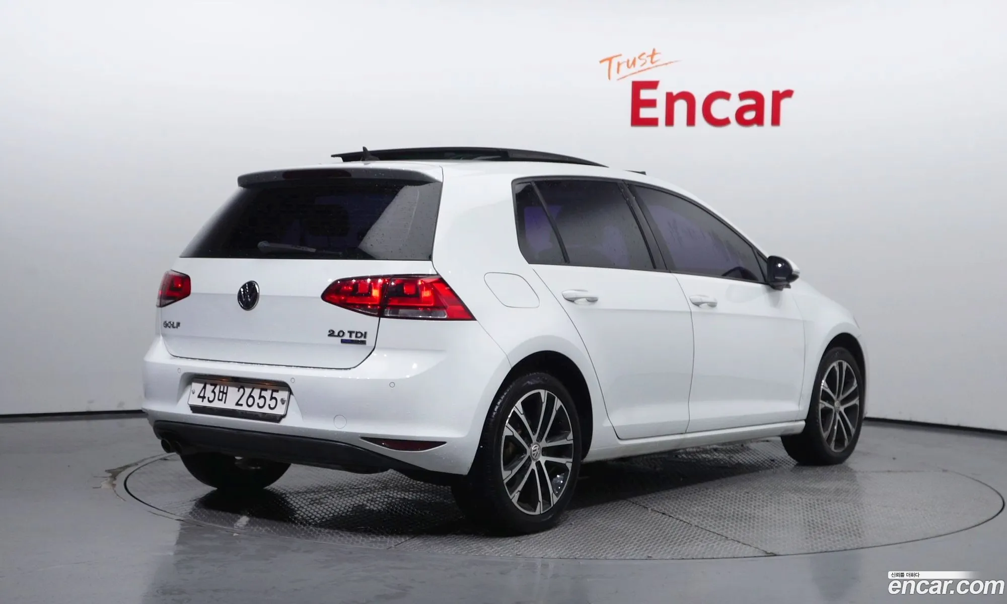 Volkswagen Golf 7th Gen 2014 — 2