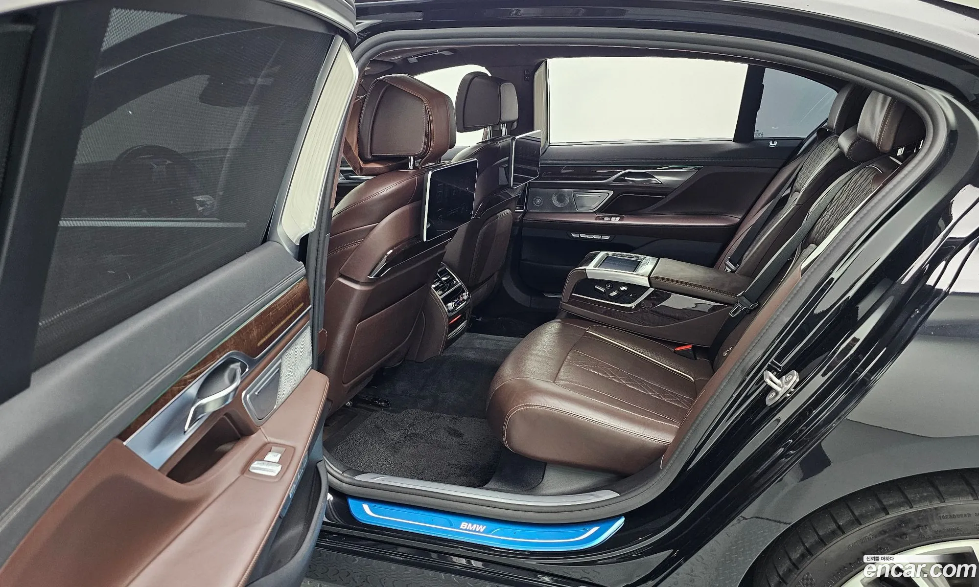 BMW 7 Series 2016 WBA7F2100GG524187 — 7