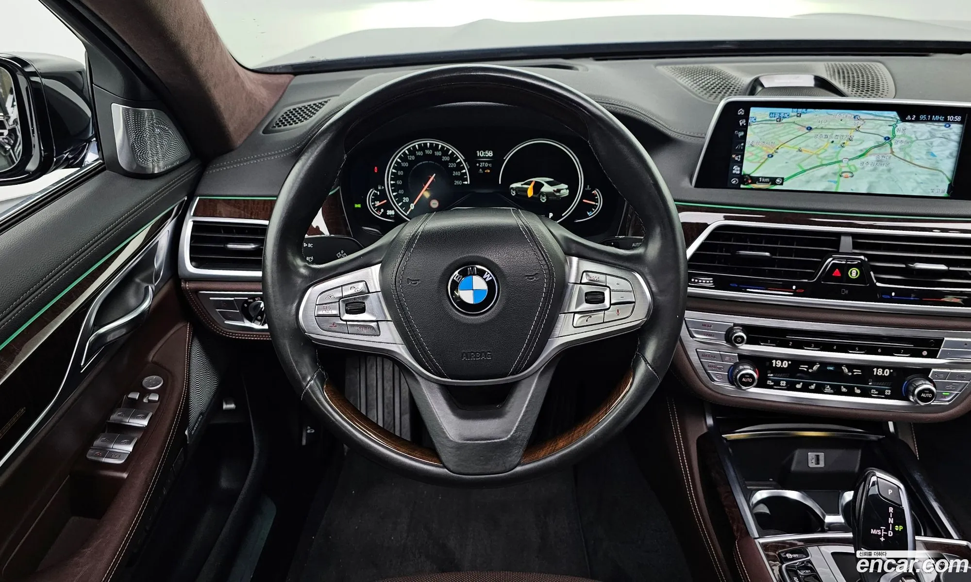BMW 7 Series 2016 WBA7F2100GG524187 — 5