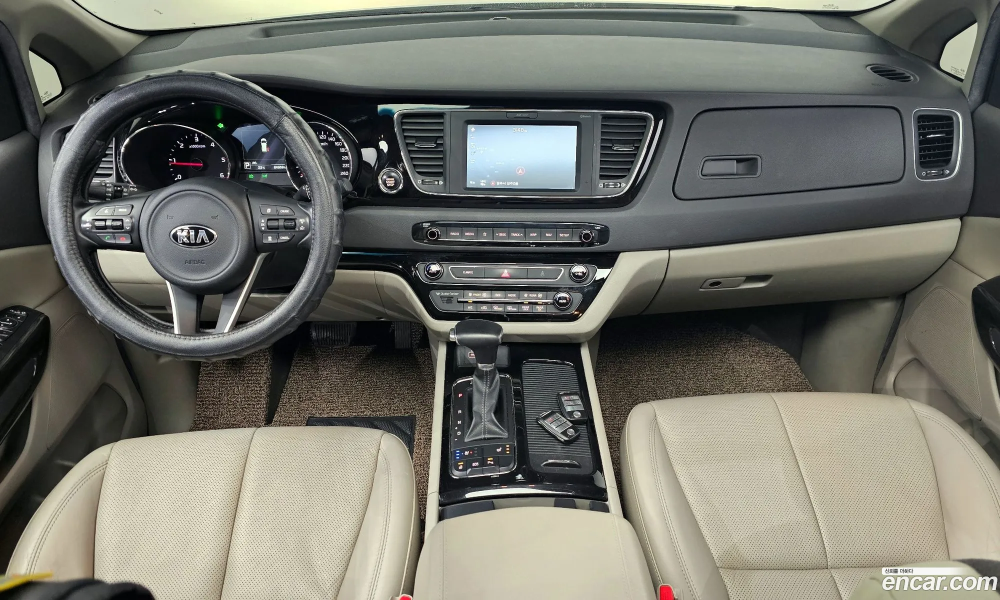 Kia Carnival 2017 — 17