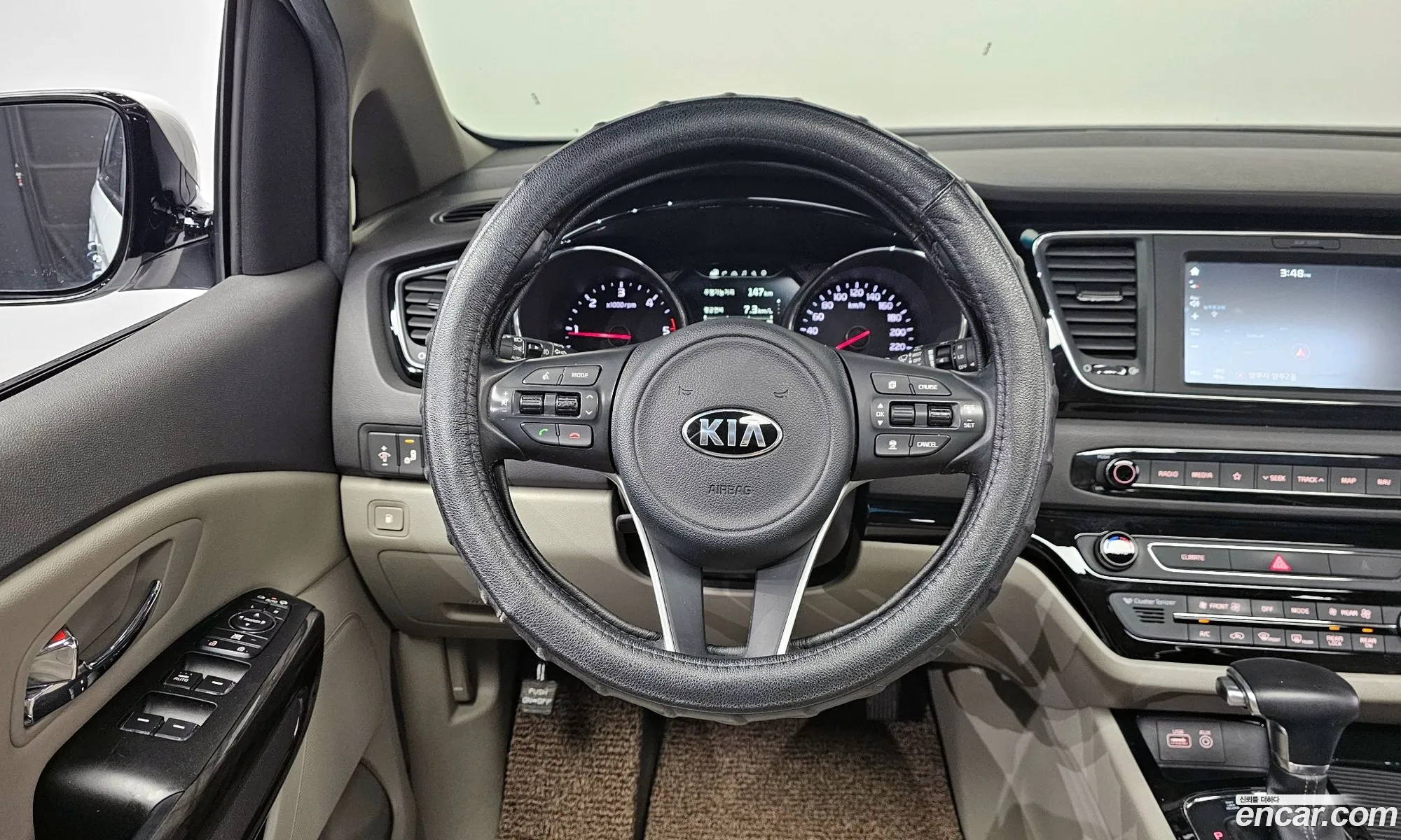 Kia Carnival 2017 — 11