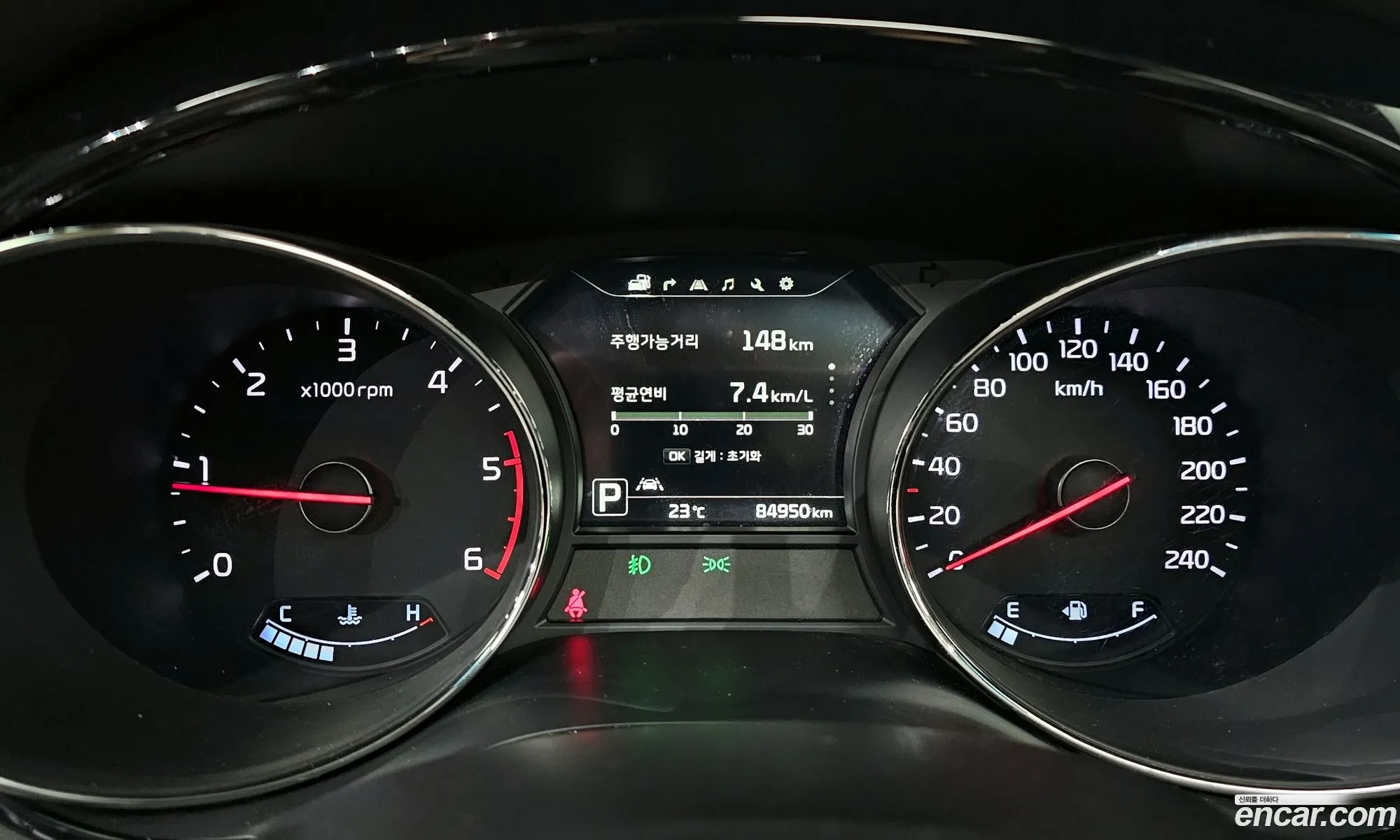 Kia Carnival 2017 — 10